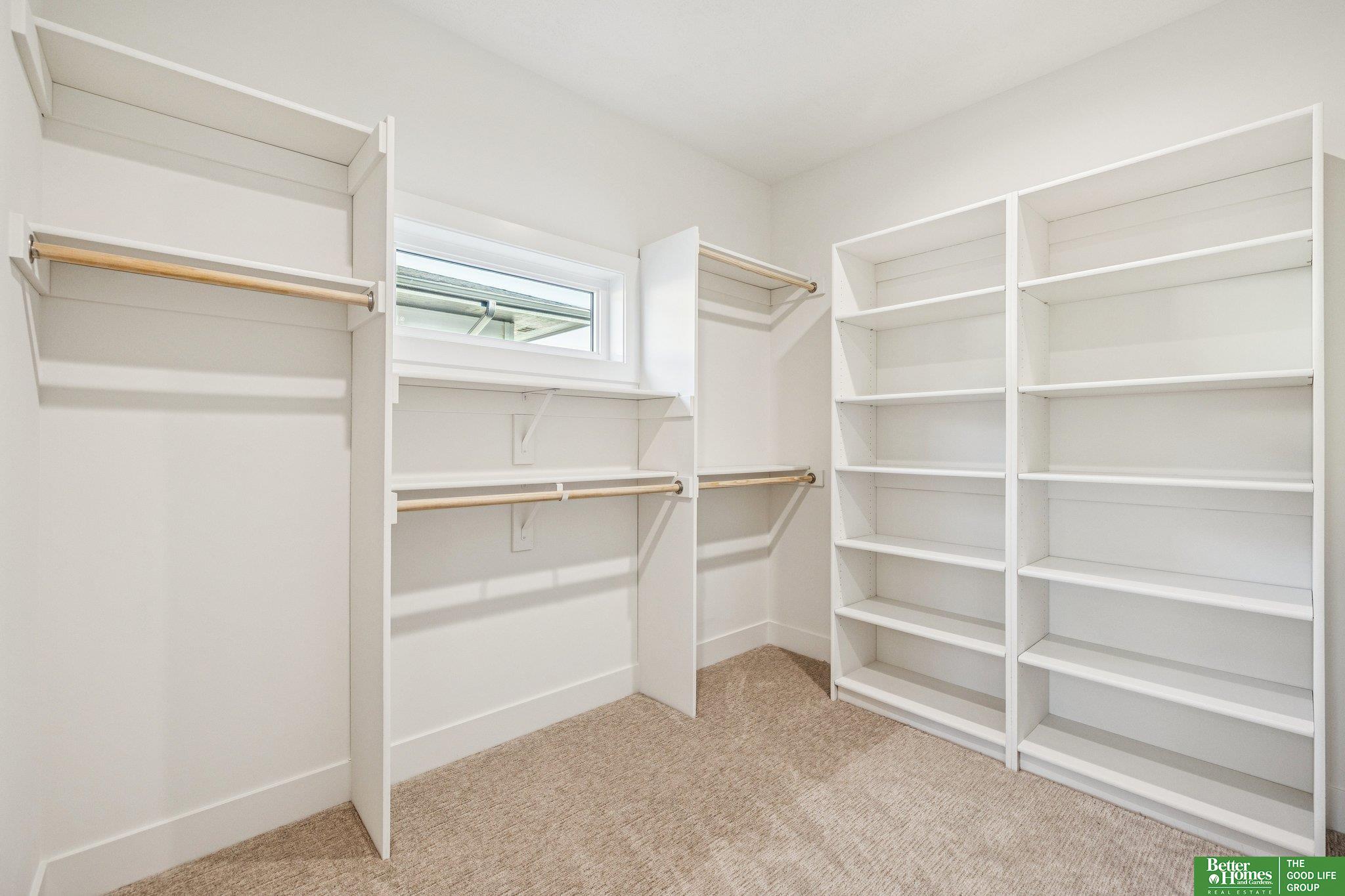 3306 212th Street, Elkhorn, NE, 68022