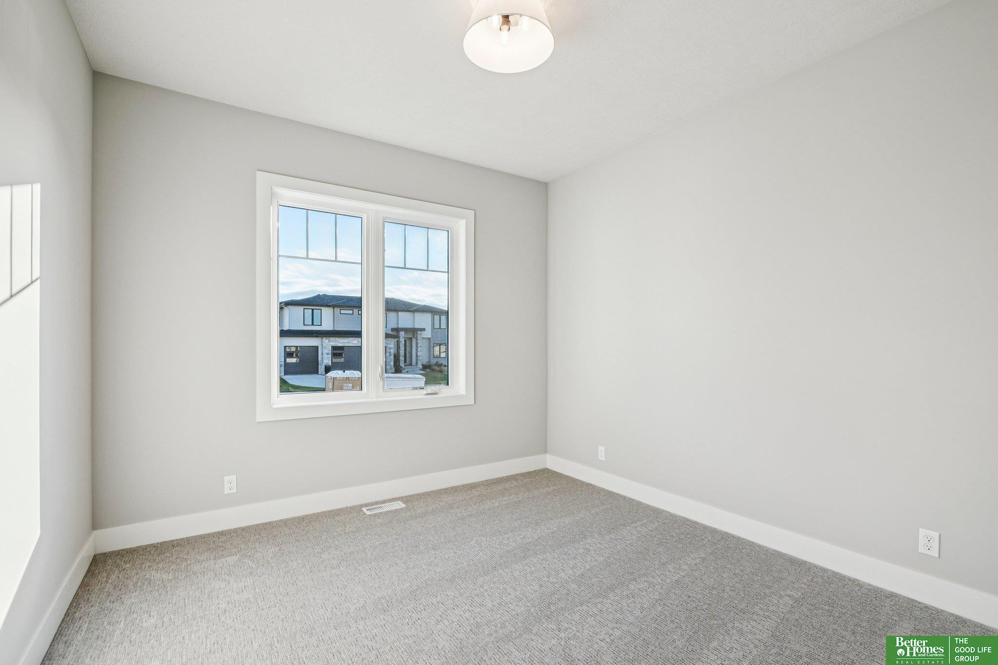 3306 212th Street, Elkhorn, NE, 68022