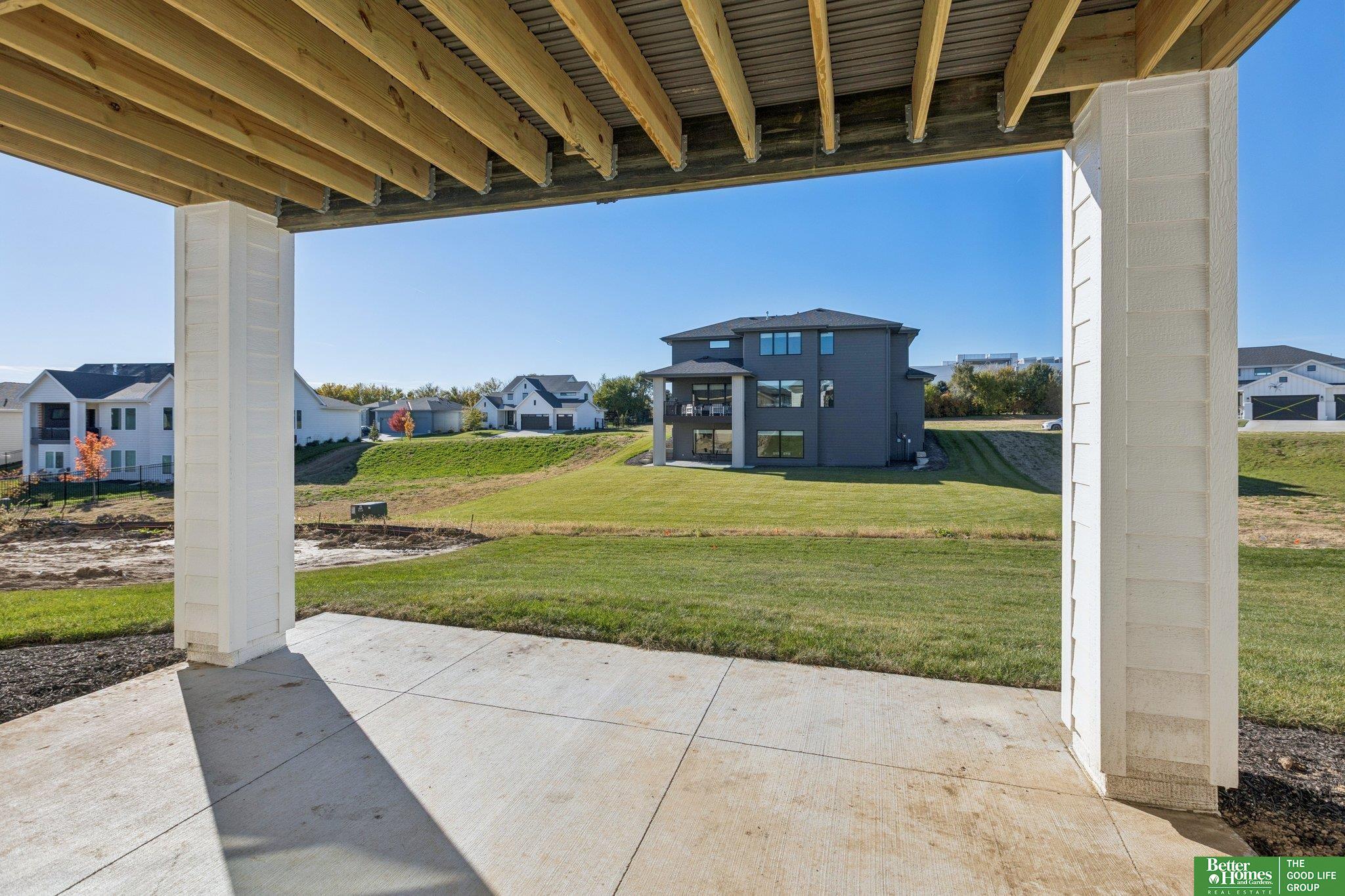 3306 212th Street, Elkhorn, NE, 68022