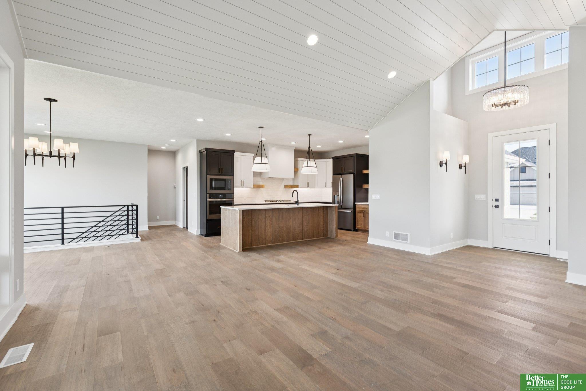 3306 212th Street, Elkhorn, NE, 68022