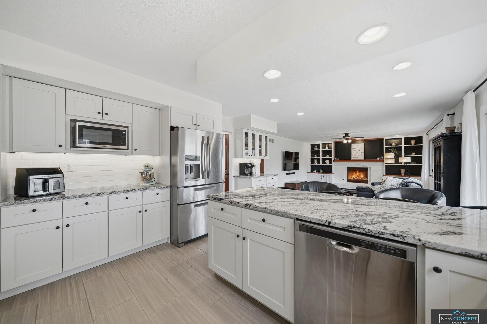 6600 Crooked Creek Drive, Lincoln, NE, 68516