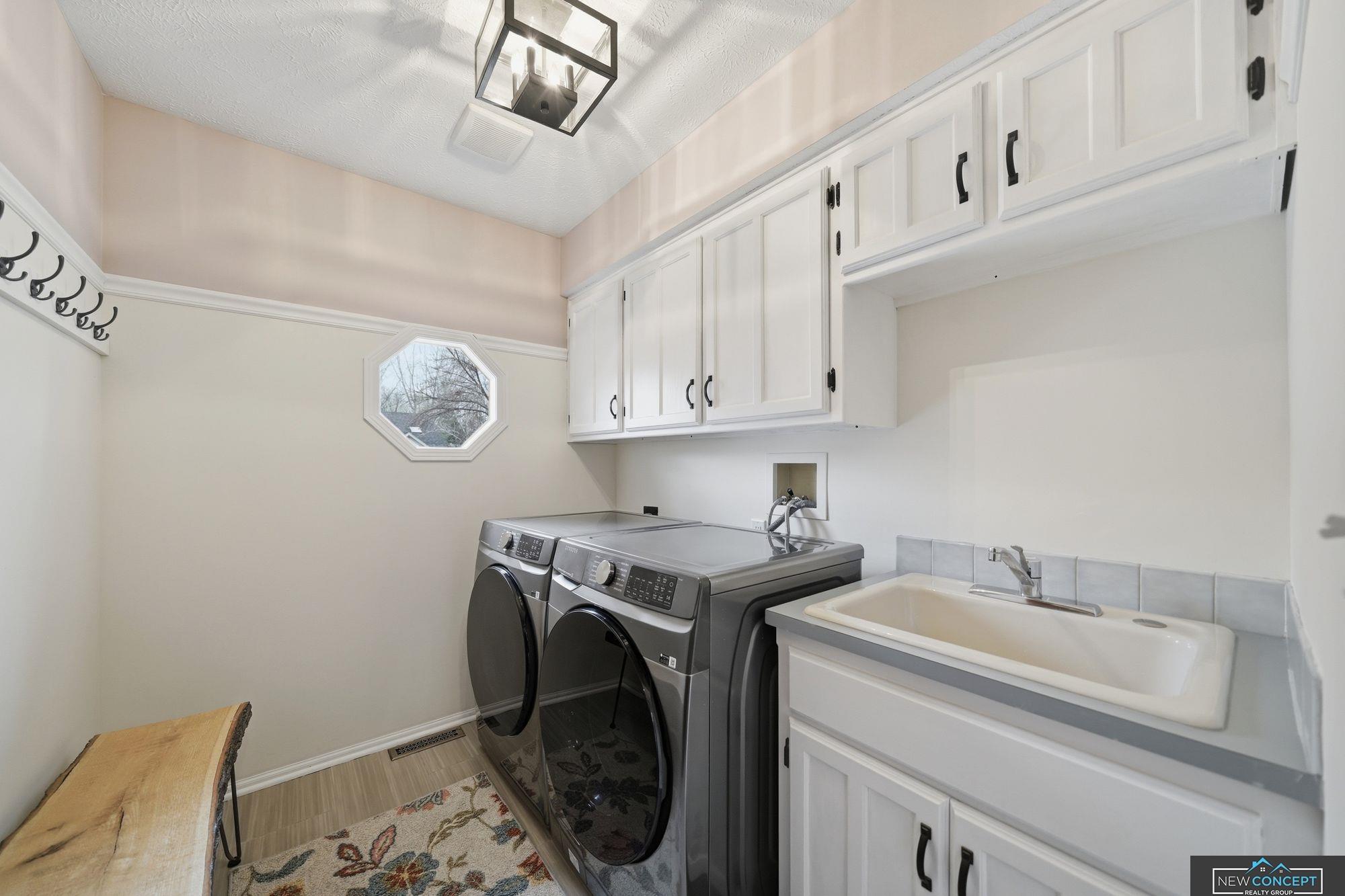 6600 Crooked Creek Drive, Lincoln, NE, 68516