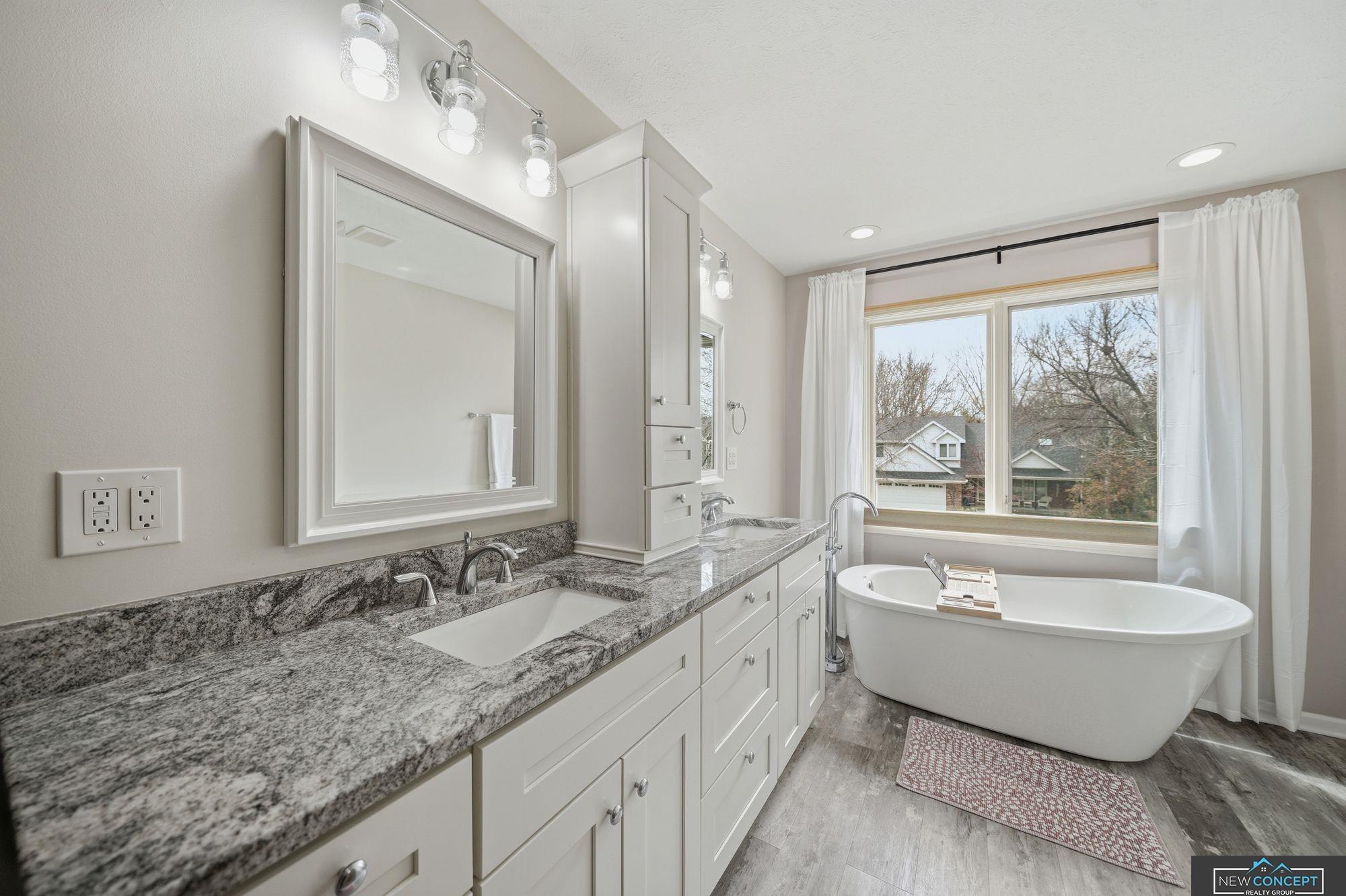 6600 Crooked Creek Drive, Lincoln, NE, 68516