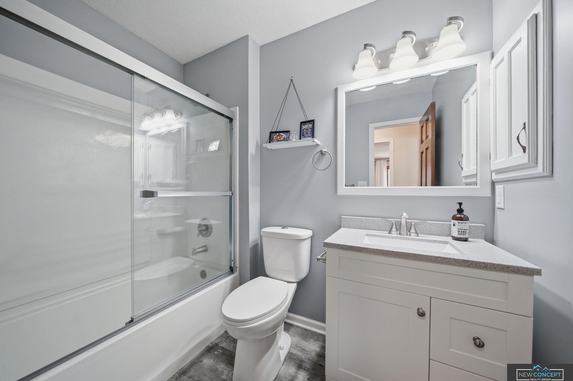 6600 Crooked Creek Drive, Lincoln, NE, 68516