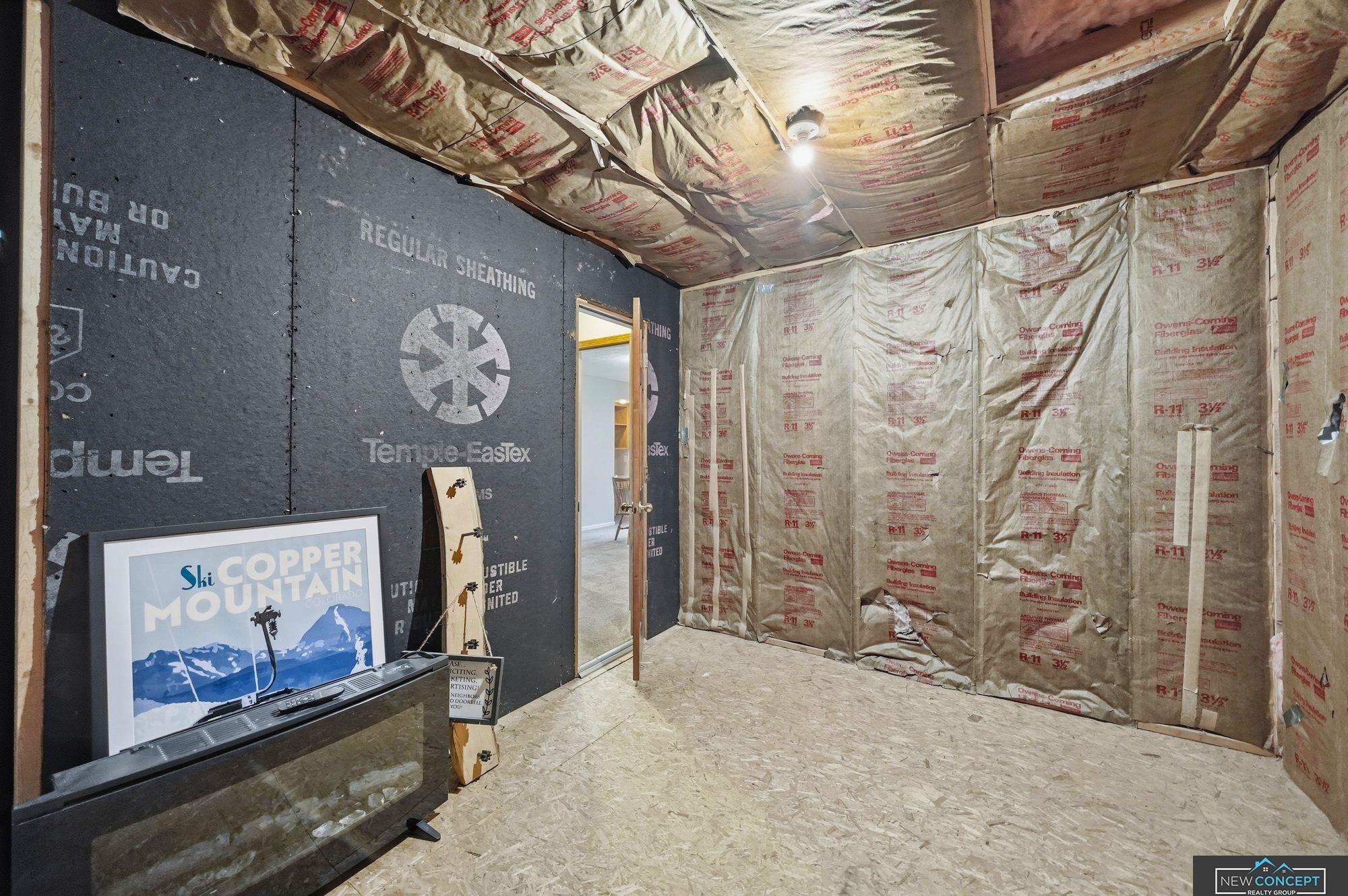 6600 Crooked Creek Drive, Lincoln, NE, 68516