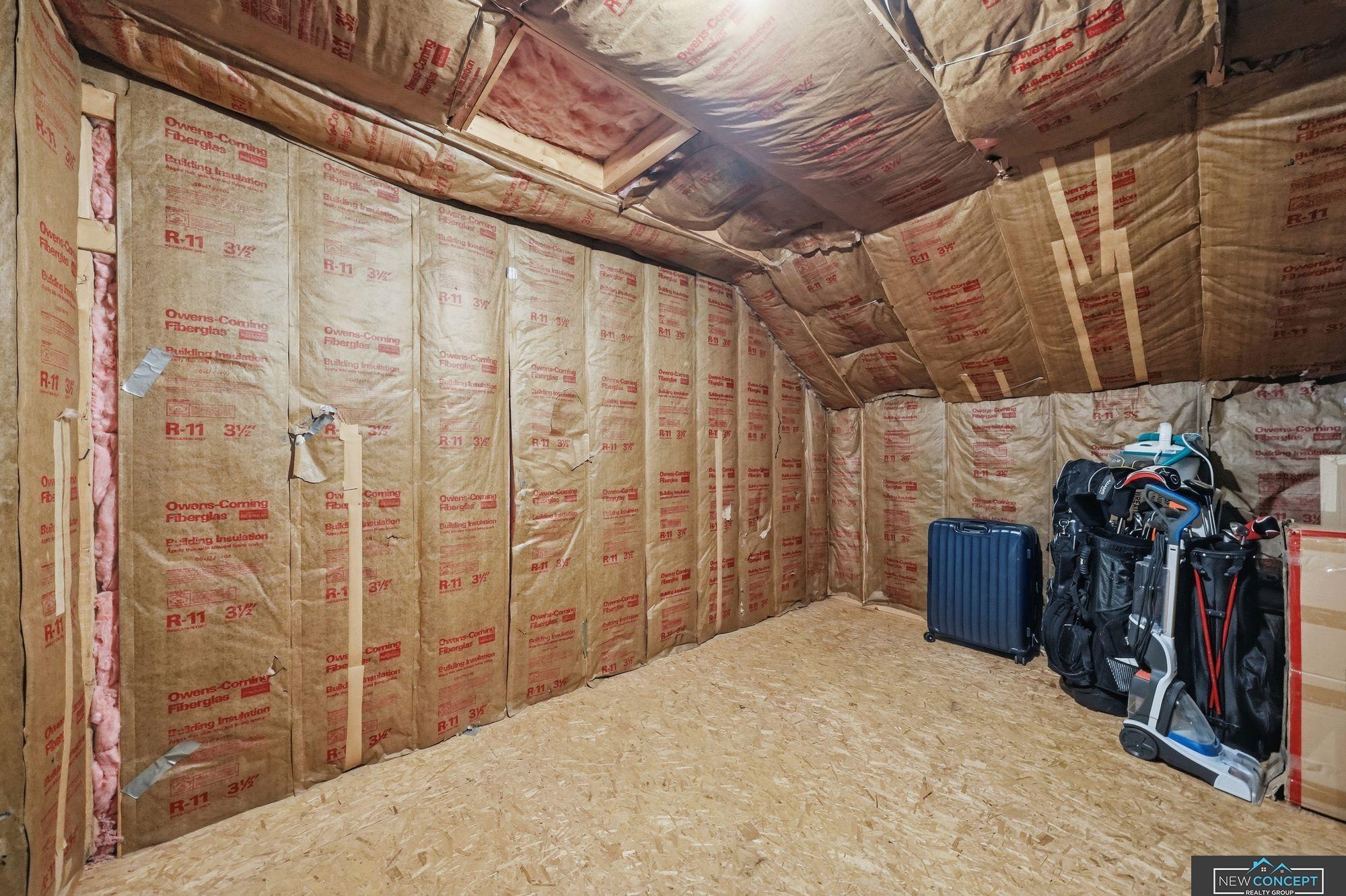 6600 Crooked Creek Drive, Lincoln, NE, 68516