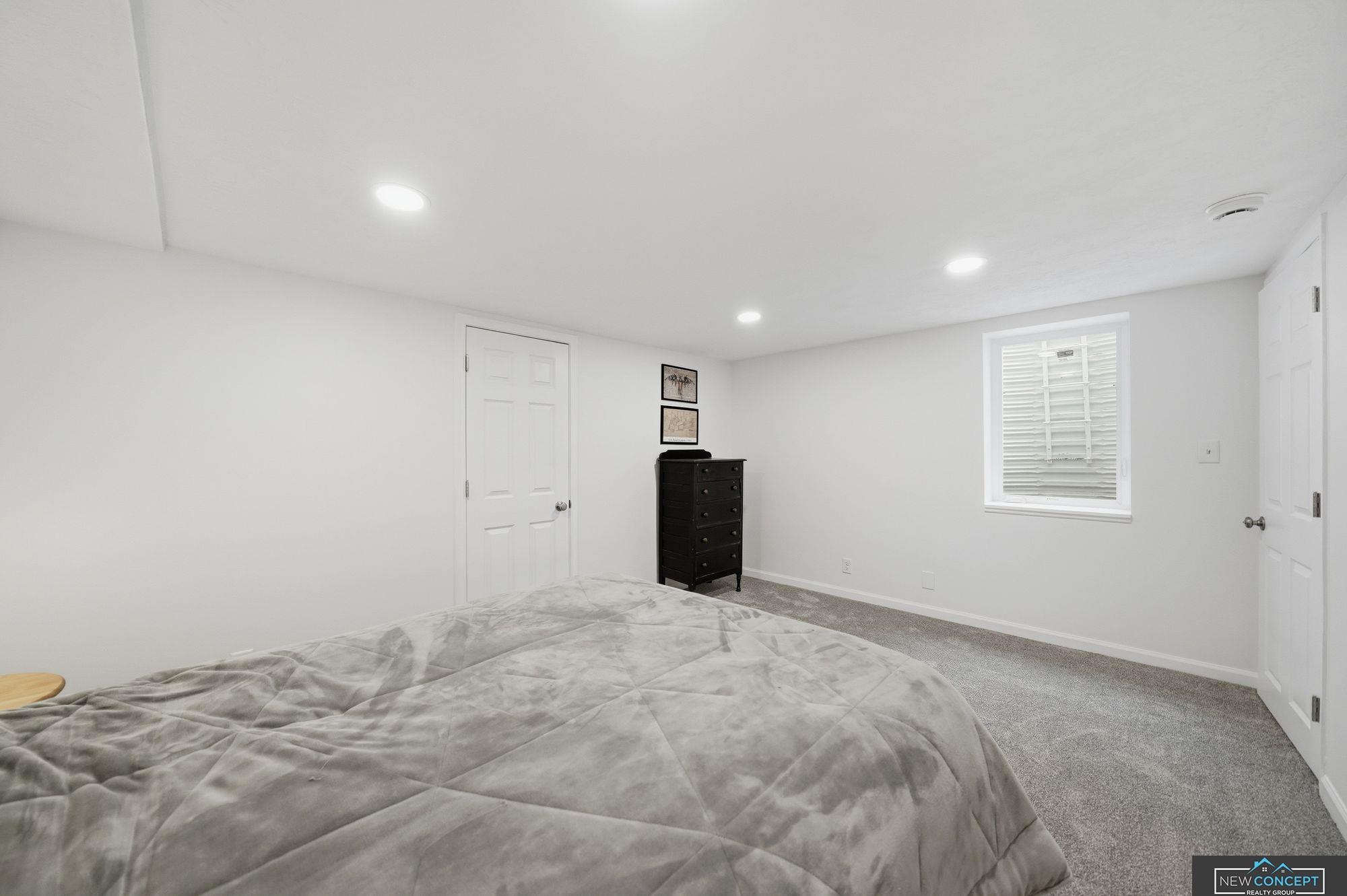 6600 Crooked Creek Drive, Lincoln, NE, 68516