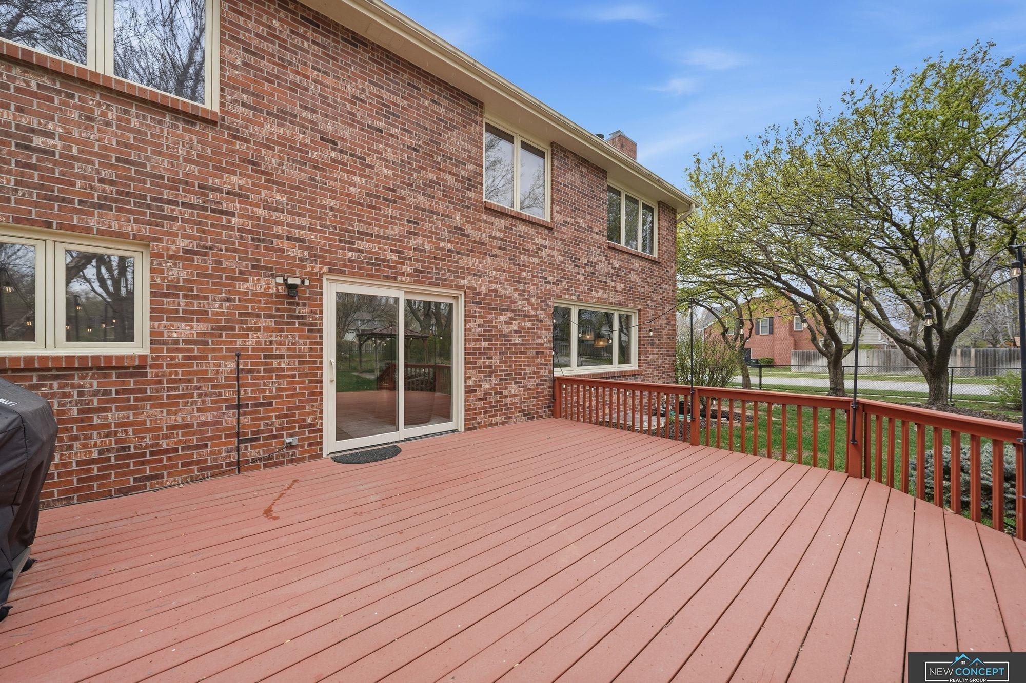 6600 Crooked Creek Drive, Lincoln, NE, 68516