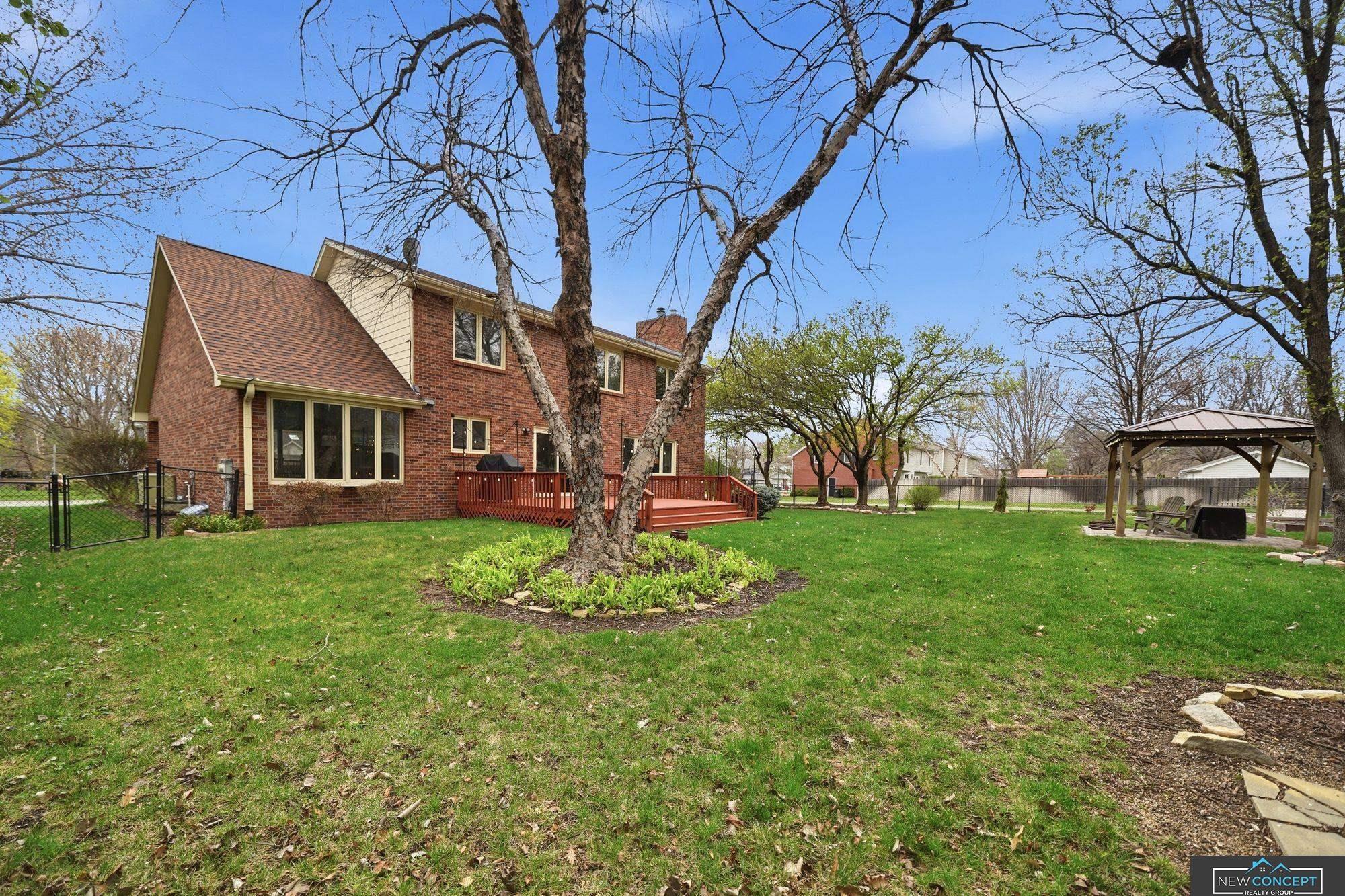 6600 Crooked Creek Drive, Lincoln, NE, 68516