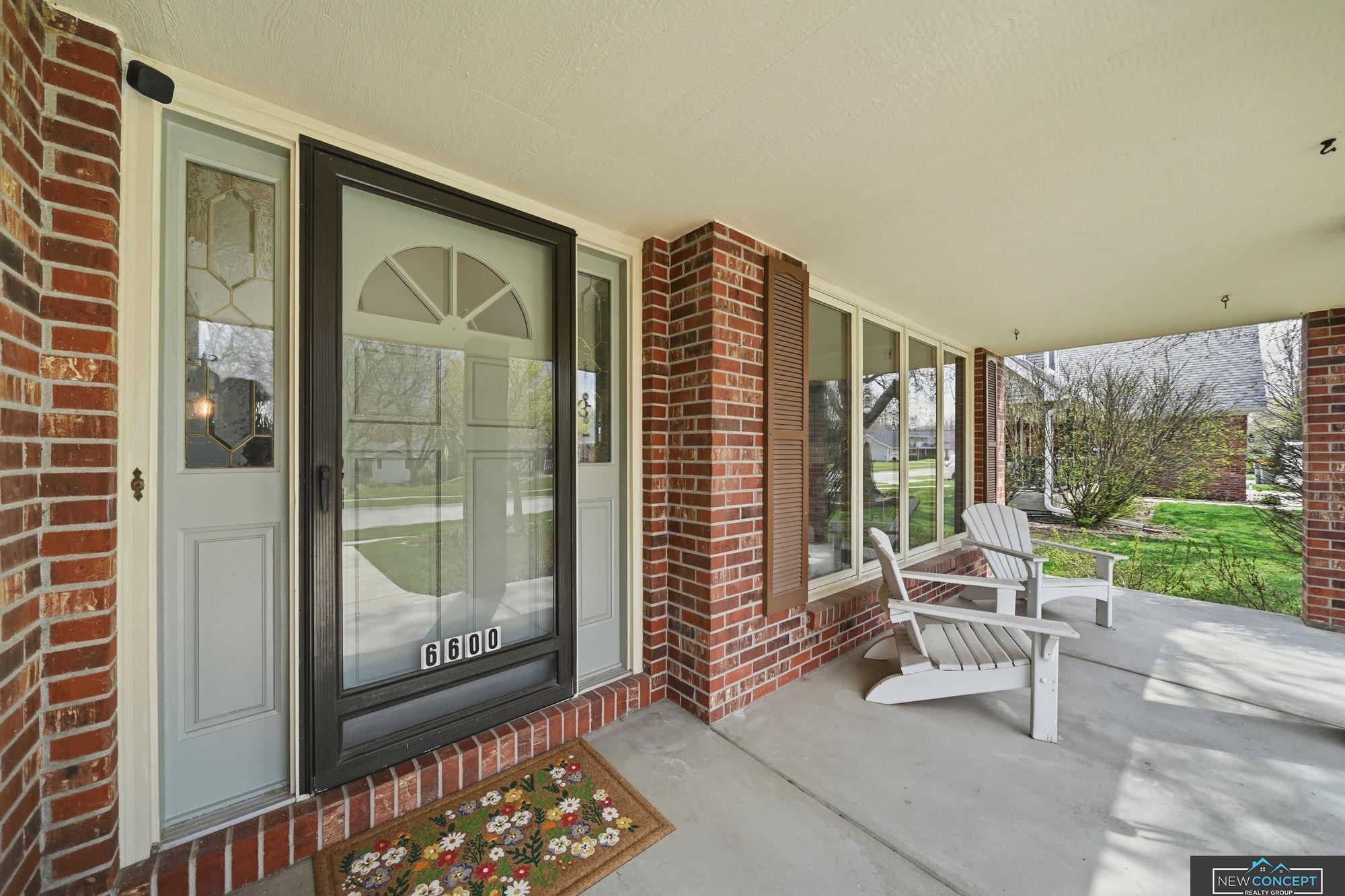 6600 Crooked Creek Drive, Lincoln, NE, 68516