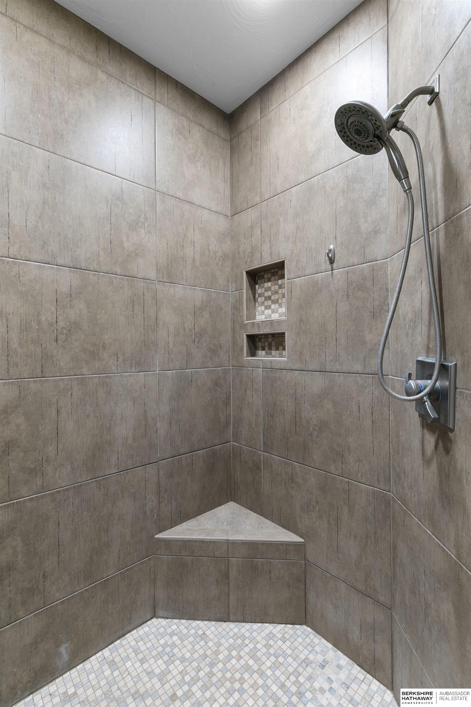 3940 Leesburg Street, Lincoln, NE, 68516