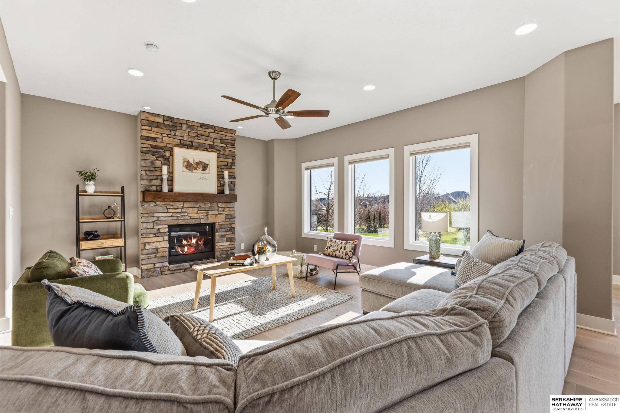 1730 S 220th Avenue, Elkhorn, NE, 68022