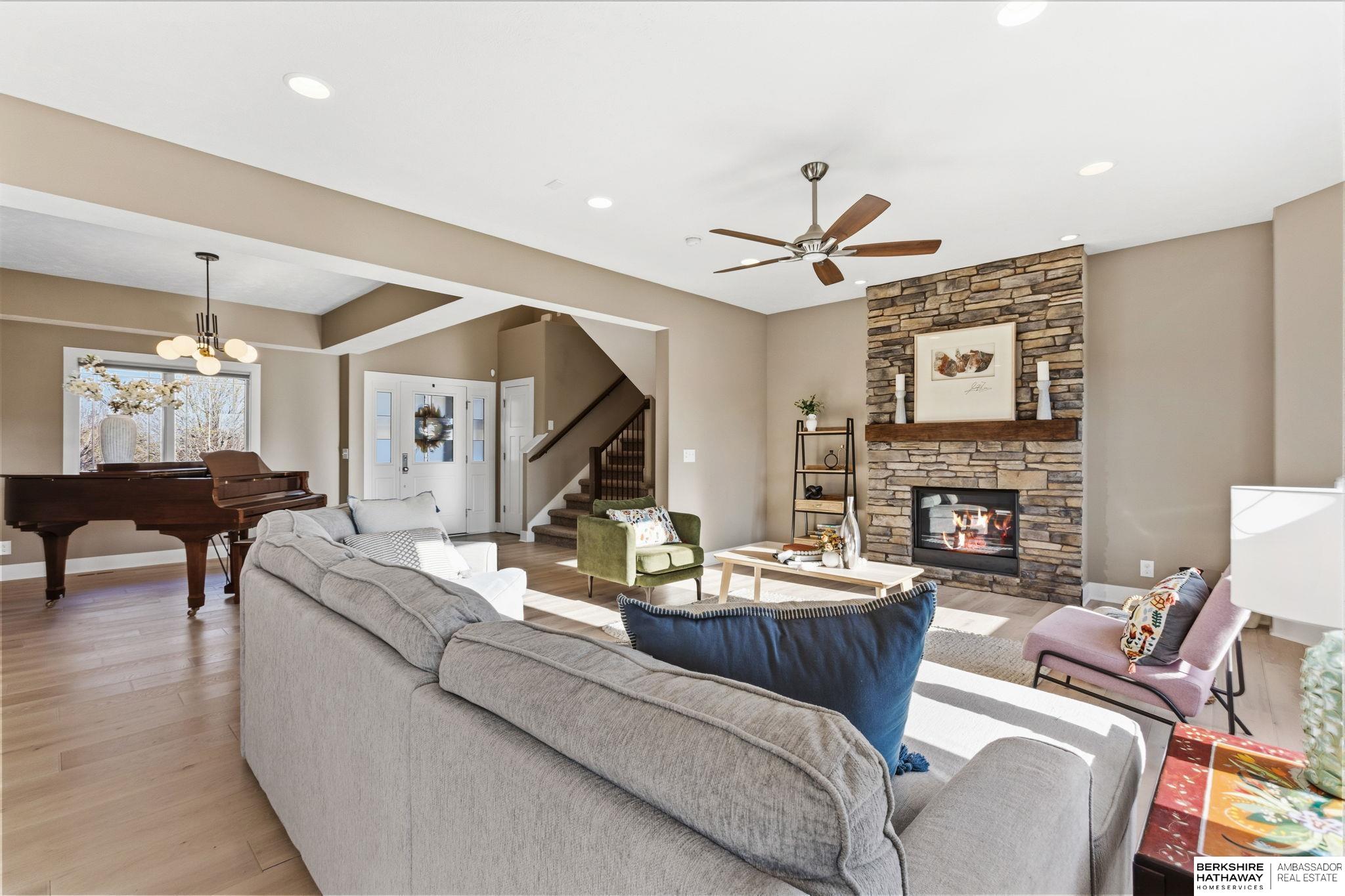 1730 S 220th Avenue, Elkhorn, NE, 68022