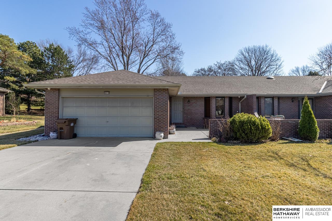 Photo of 4910 Sinclair Court Lincoln NE 68516