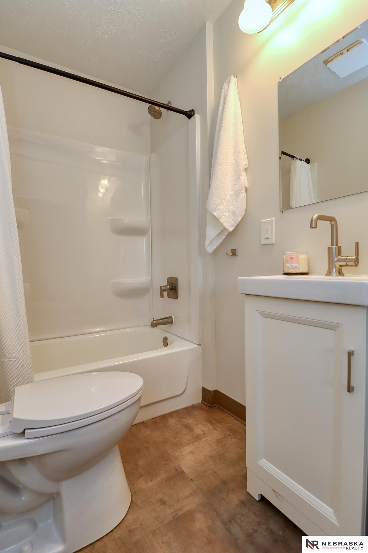 120 G Street, Lincoln, NE, 68508