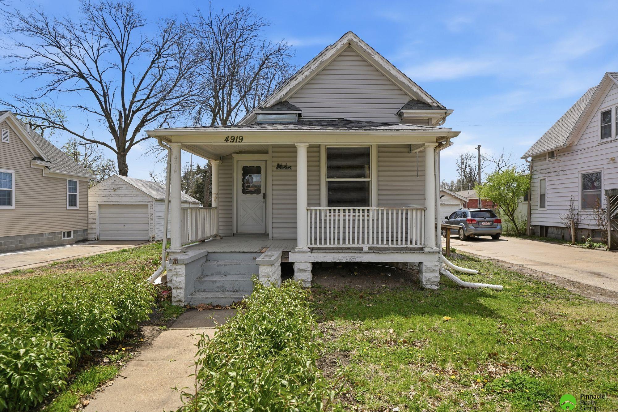 4919 Leighton Avenue, Lincoln, NE, 68504