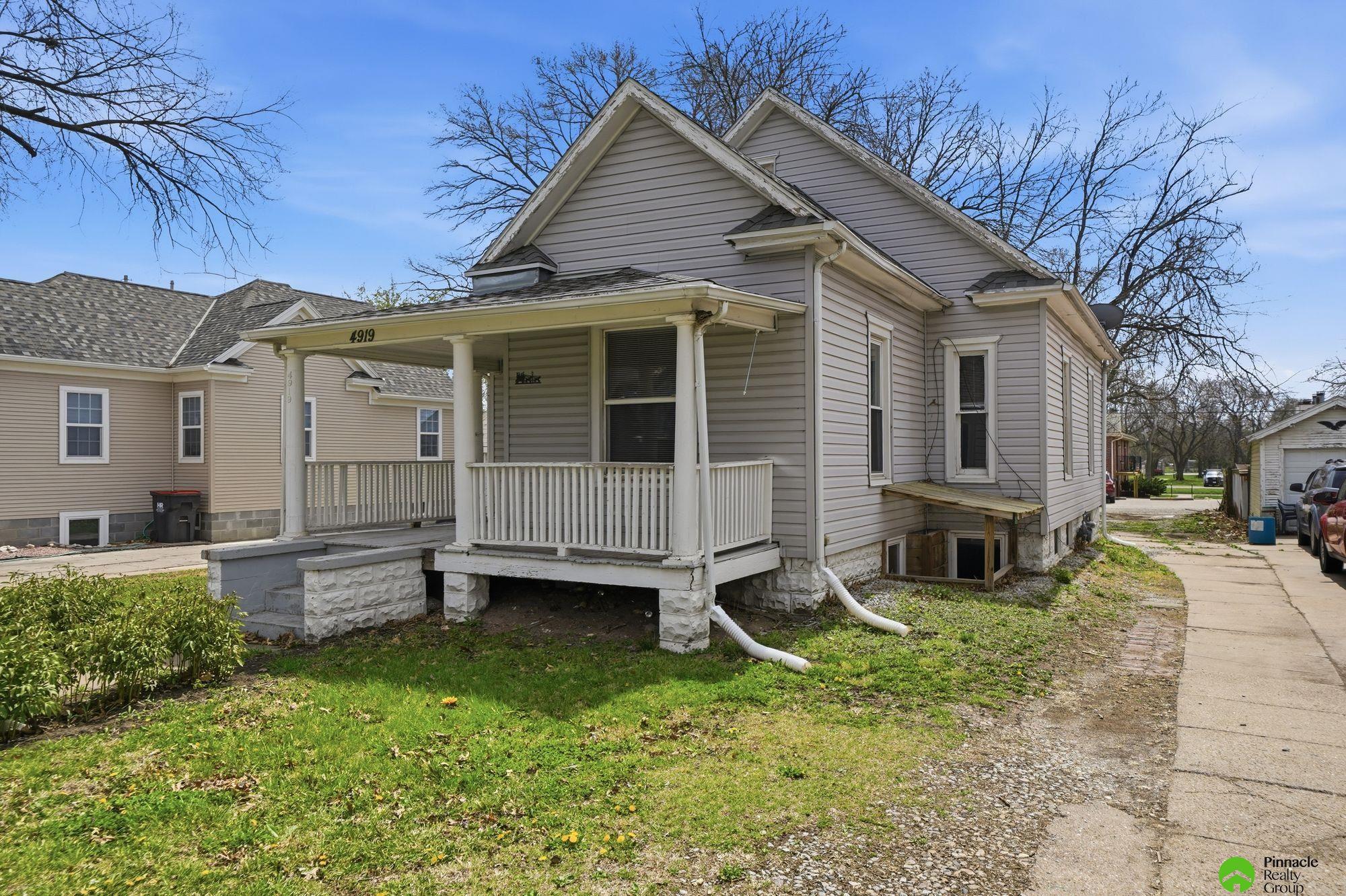 4919 Leighton Avenue, Lincoln, NE, 68504