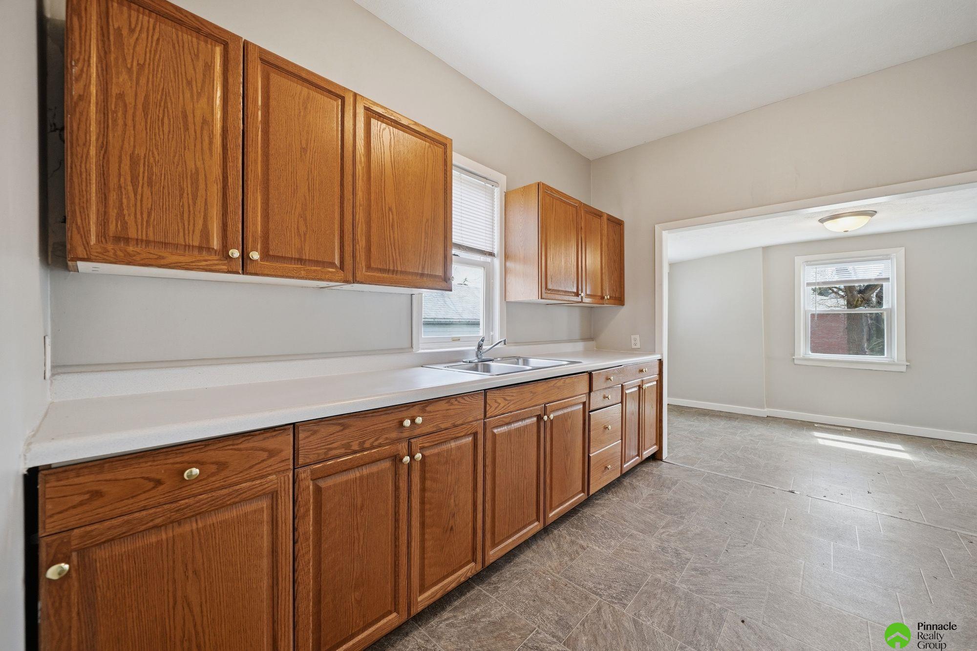 4919 Leighton Avenue, Lincoln, NE, 68504