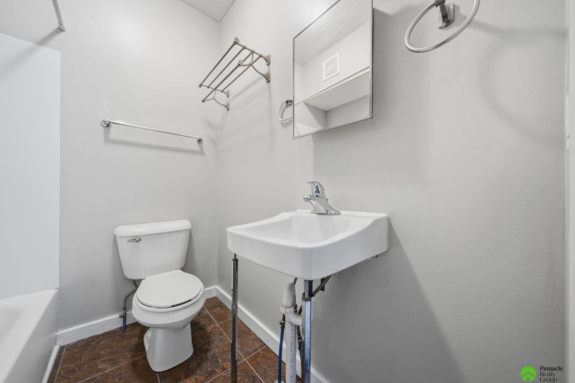 4919 Leighton Avenue, Lincoln, NE, 68504