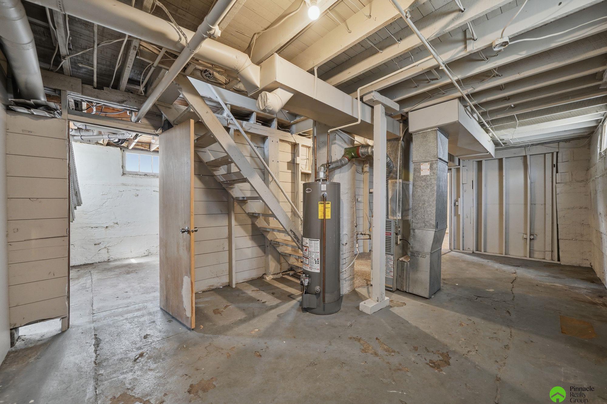 4919 Leighton Avenue, Lincoln, NE, 68504