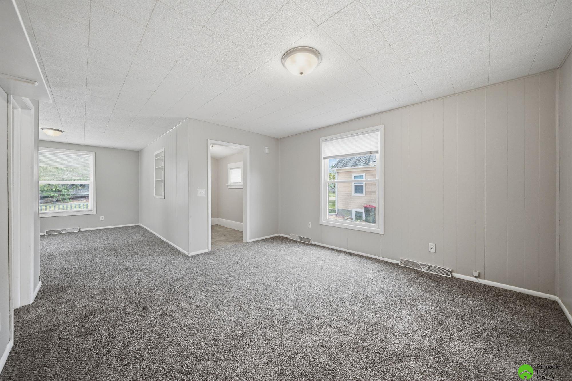 4919 Leighton Avenue, Lincoln, NE, 68504