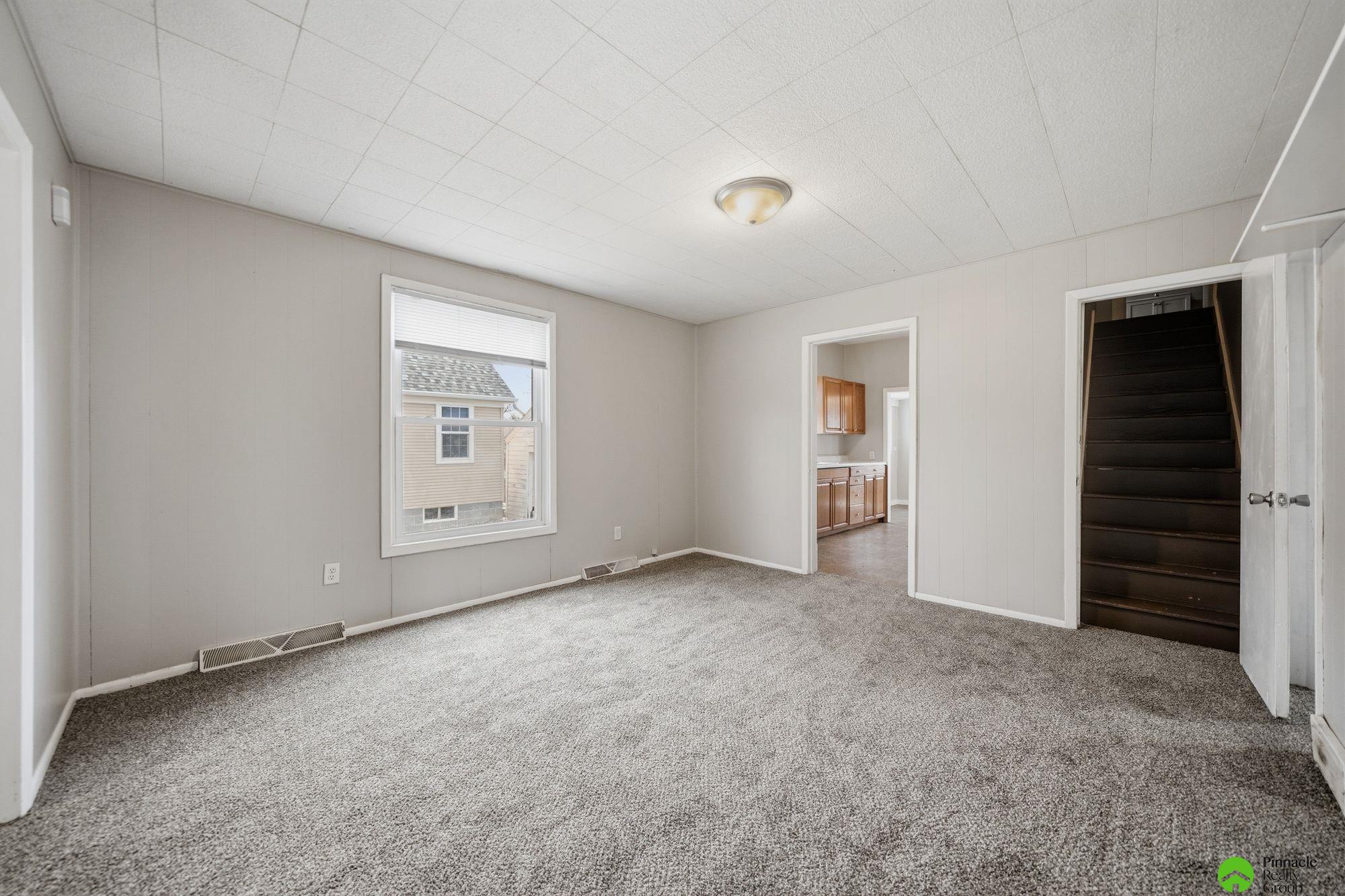 4919 Leighton Avenue, Lincoln, NE, 68504