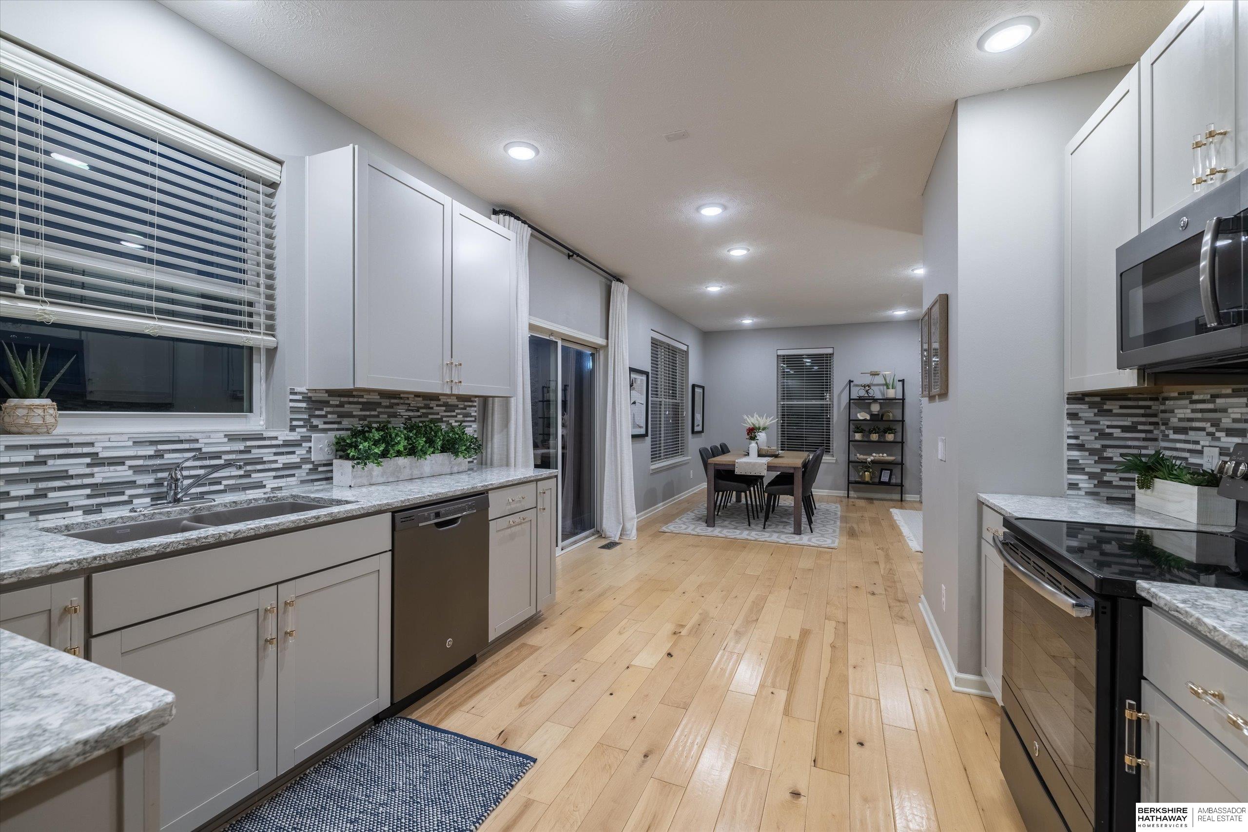 20459 E Street, Omaha, NE, 68022