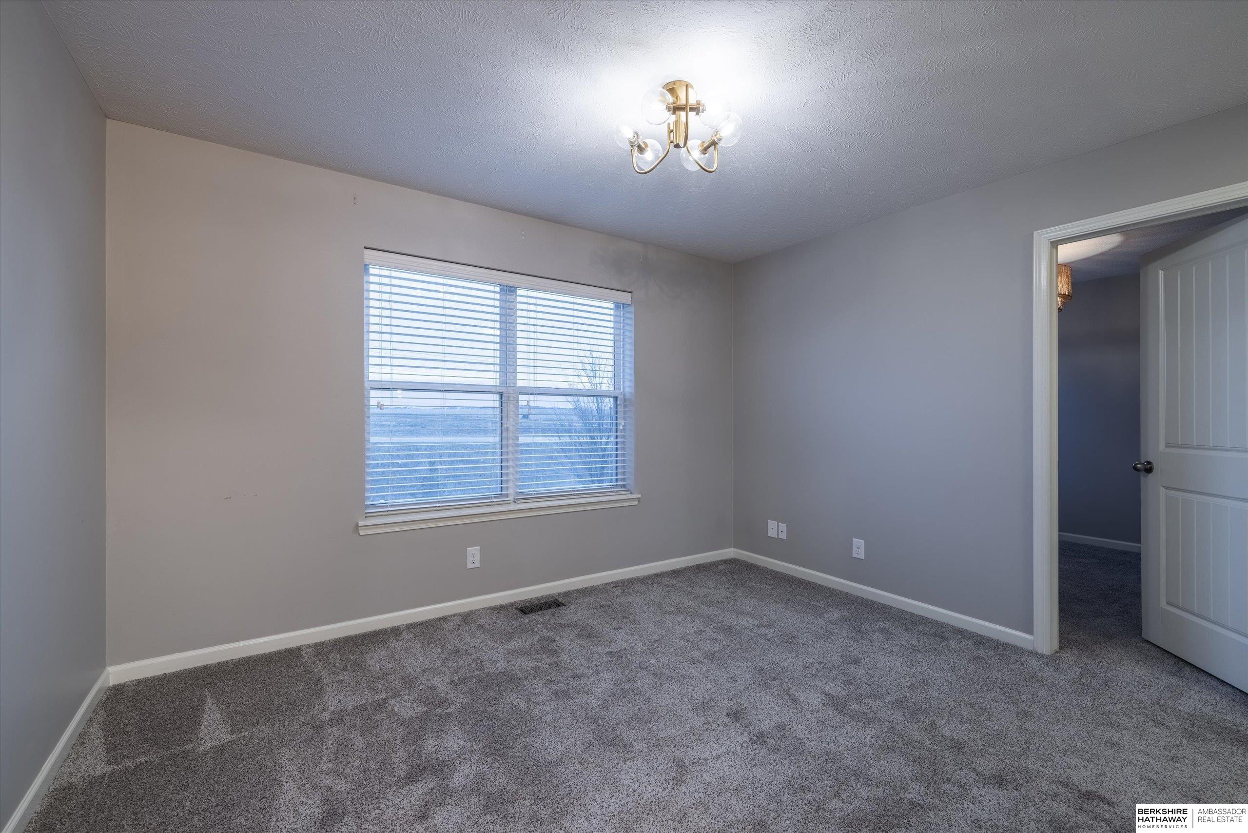 20459 E Street, Omaha, NE, 68022