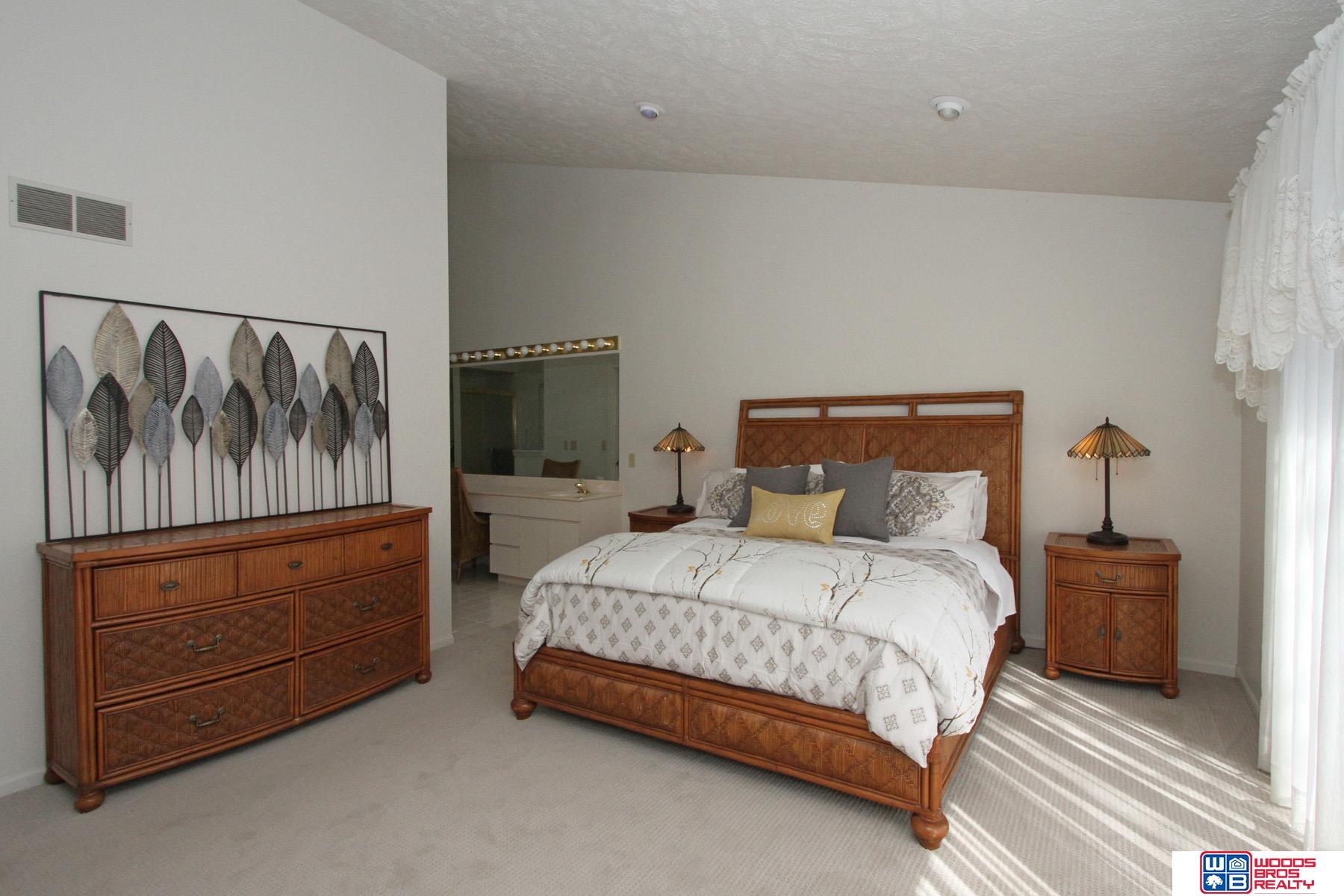 740 Lancashire Court, Lincoln, NE, 68510