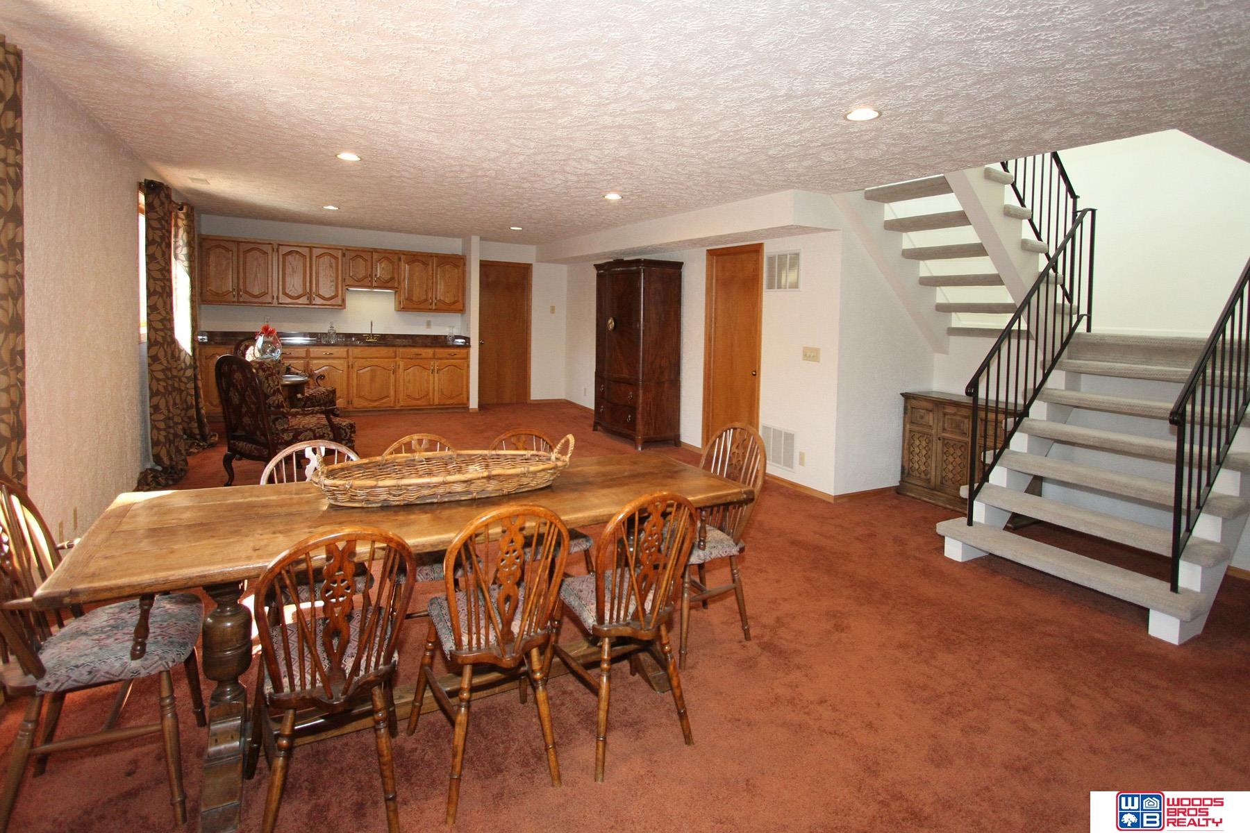 740 Lancashire Court, Lincoln, NE, 68510