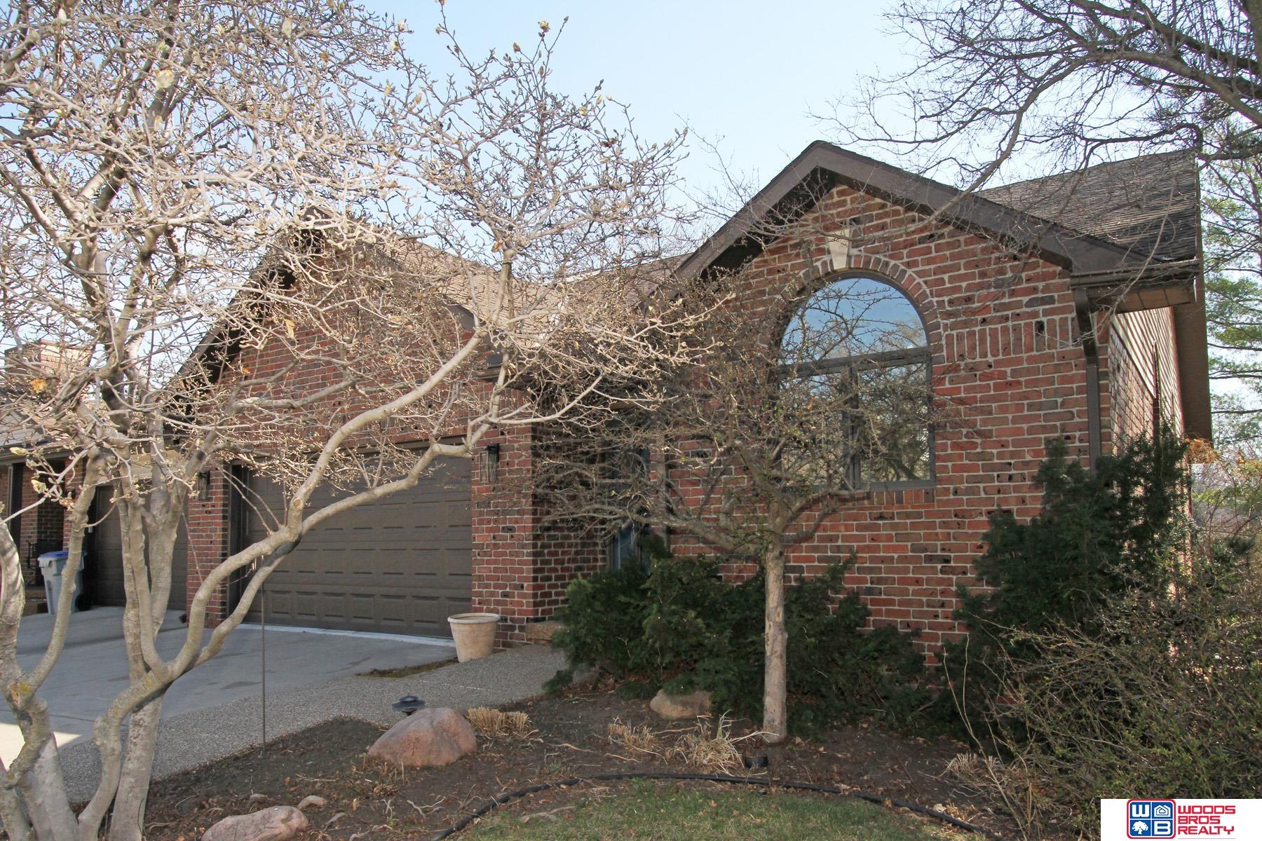 740 Lancashire Court, Lincoln, NE, 68510