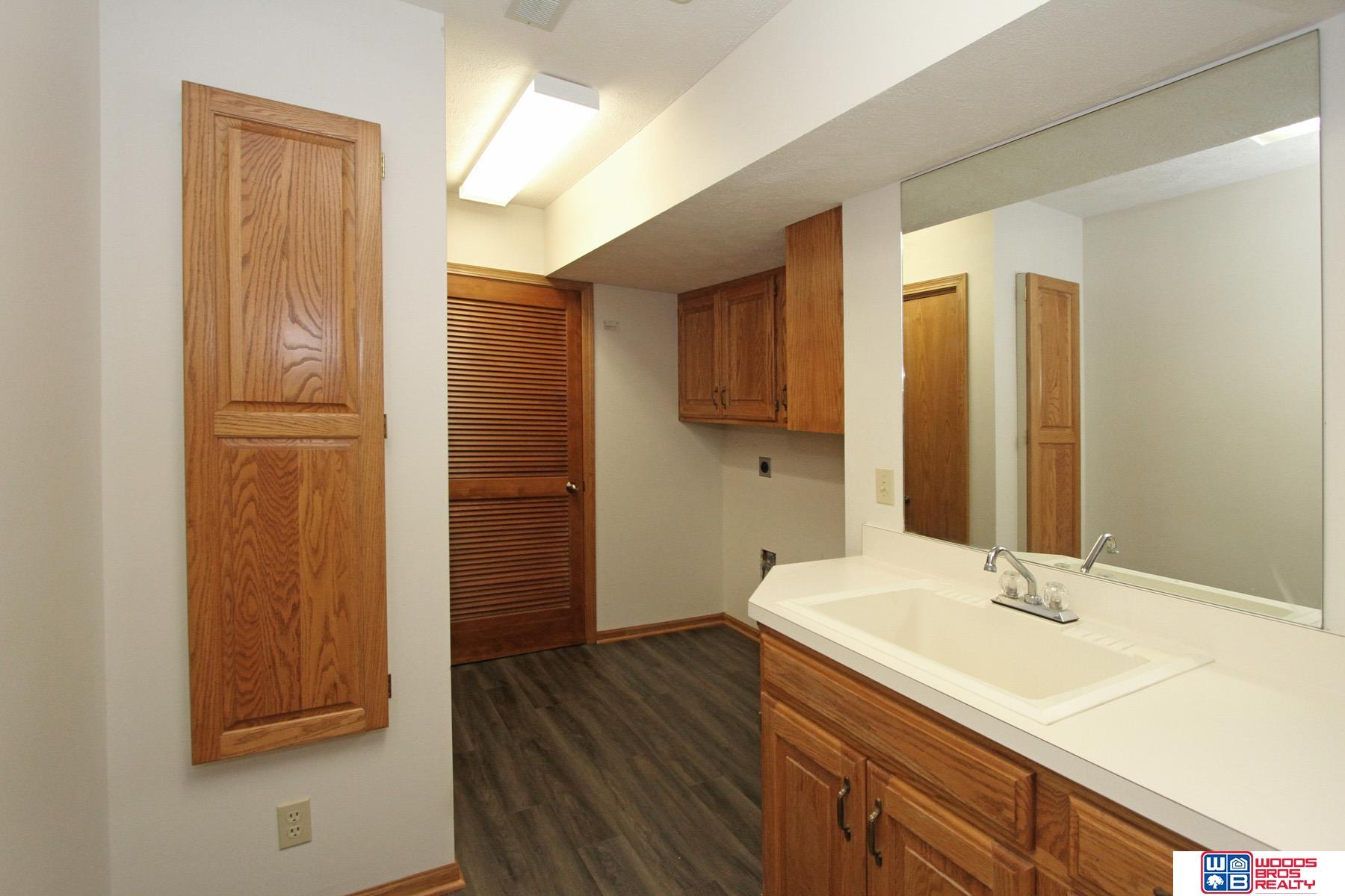 740 Lancashire Court, Lincoln, NE, 68510