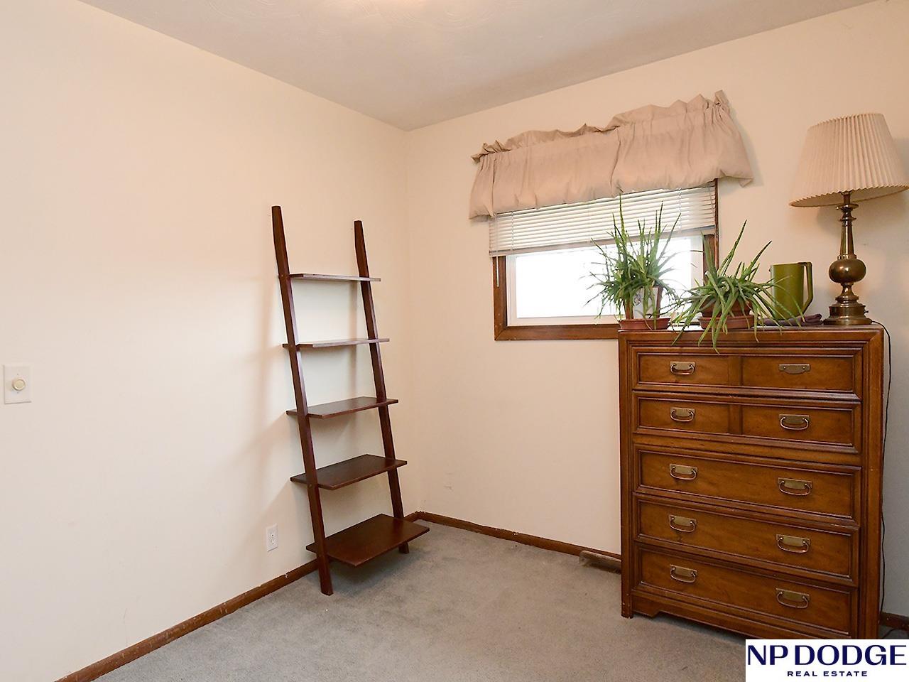 11217 X Street, Omaha, NE, 68137