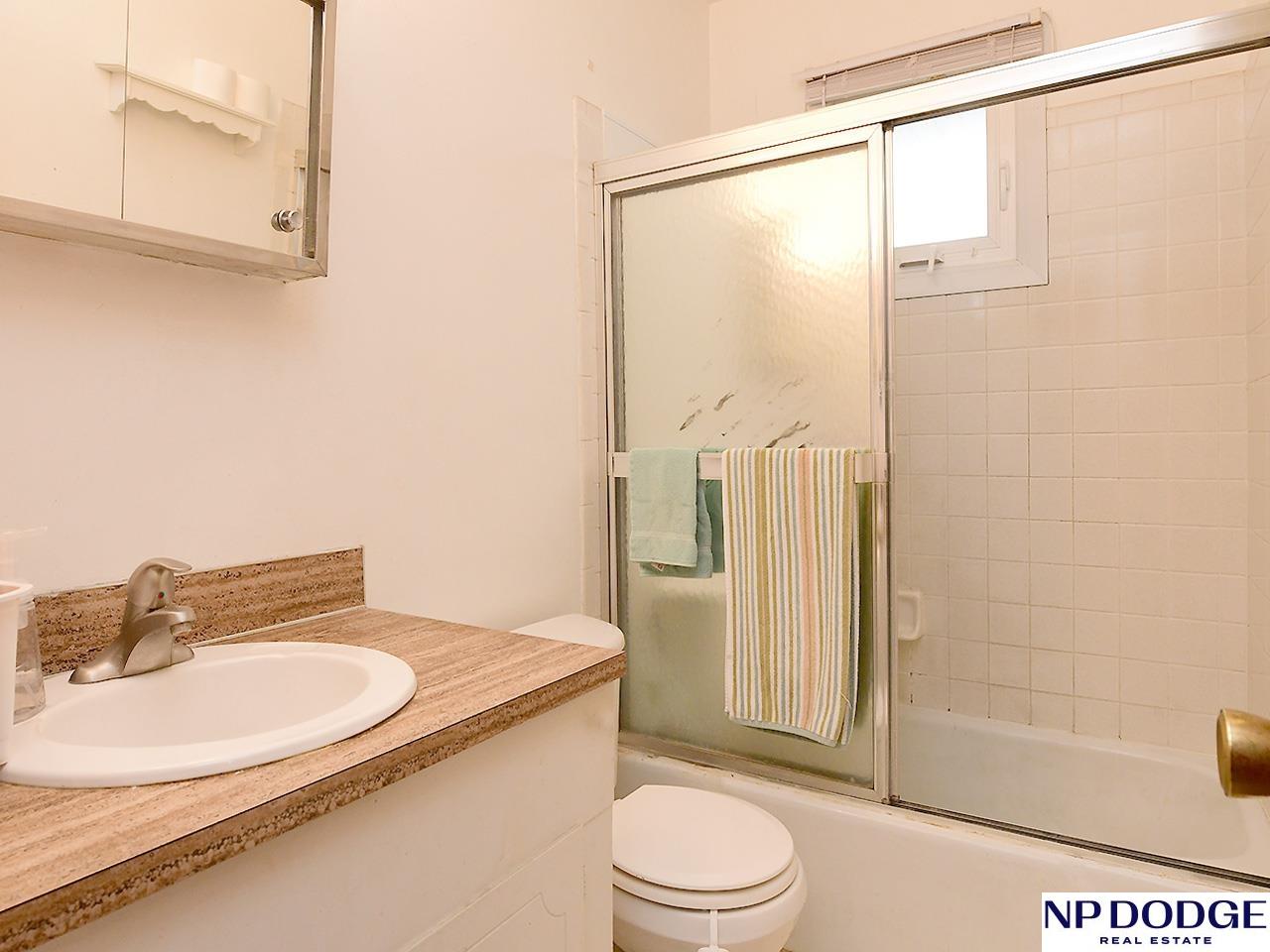 11217 X Street, Omaha, NE, 68137