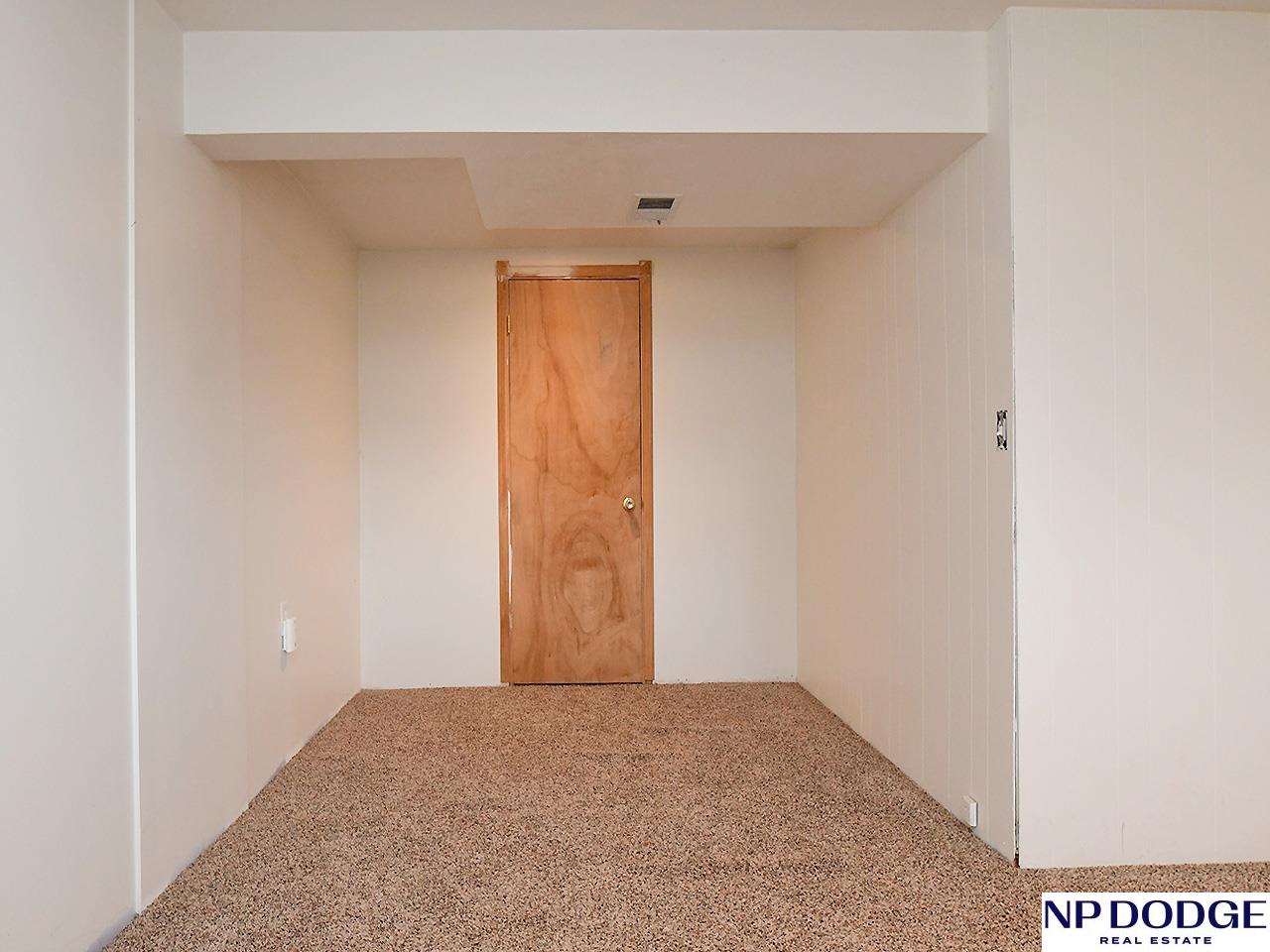 11217 X Street, Omaha, NE, 68137