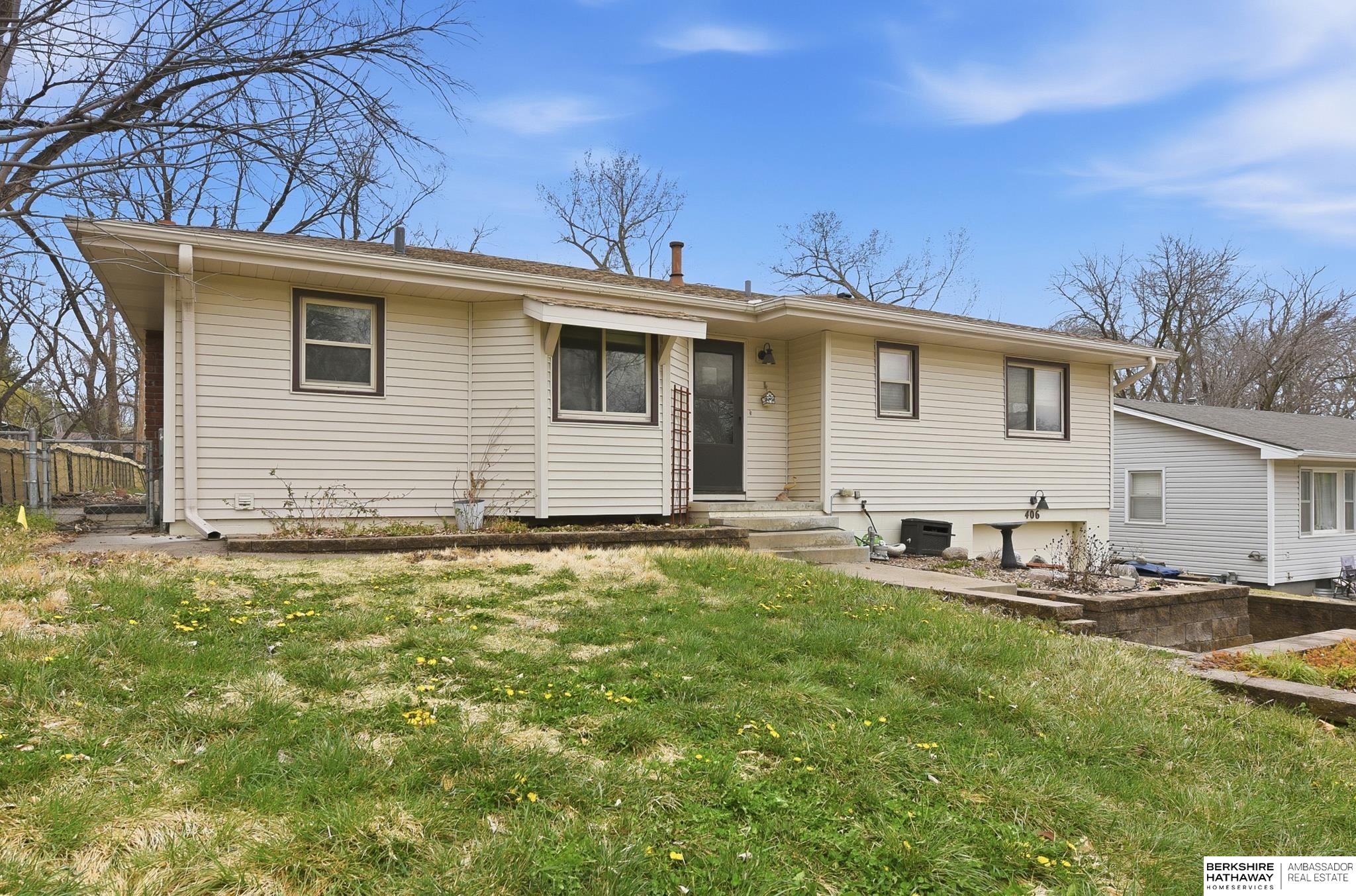 406 Robinson Avenue, Bellevue, NE, 68005