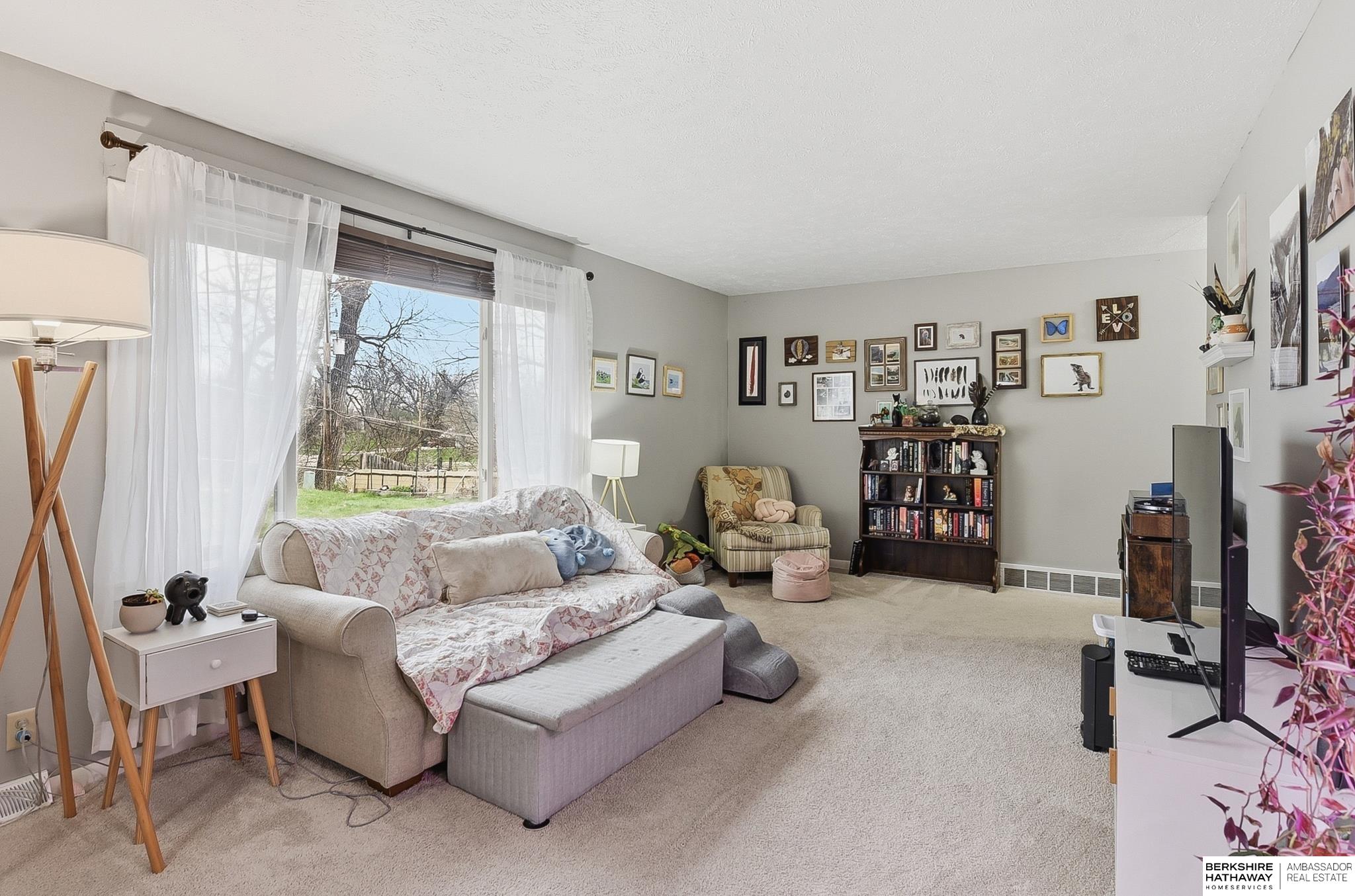 406 Robinson Avenue, Bellevue, NE, 68005