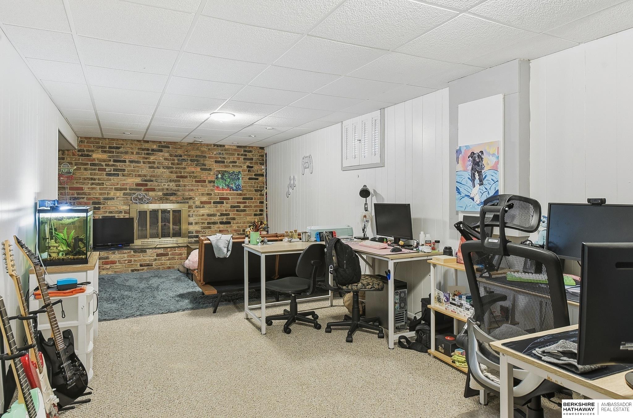 406 Robinson Avenue, Bellevue, NE, 68005