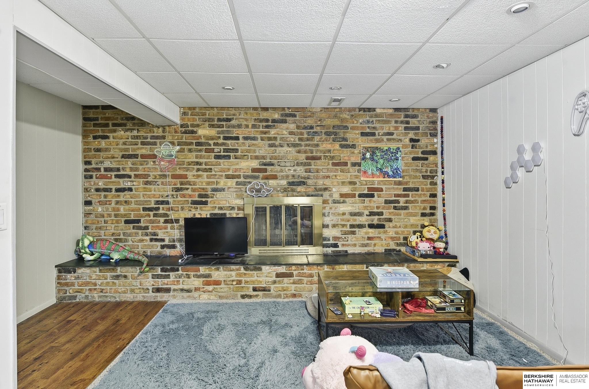 406 Robinson Avenue, Bellevue, NE, 68005