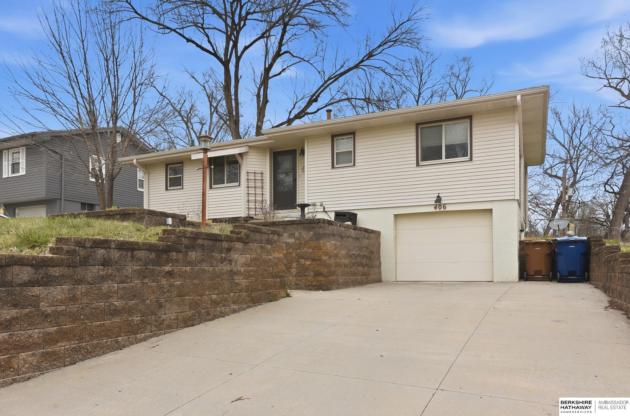 406 Robinson Avenue, Bellevue, NE, 68005