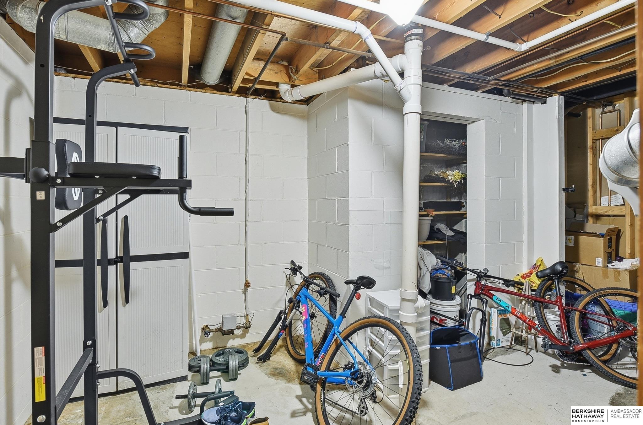 406 Robinson Avenue, Bellevue, NE, 68005