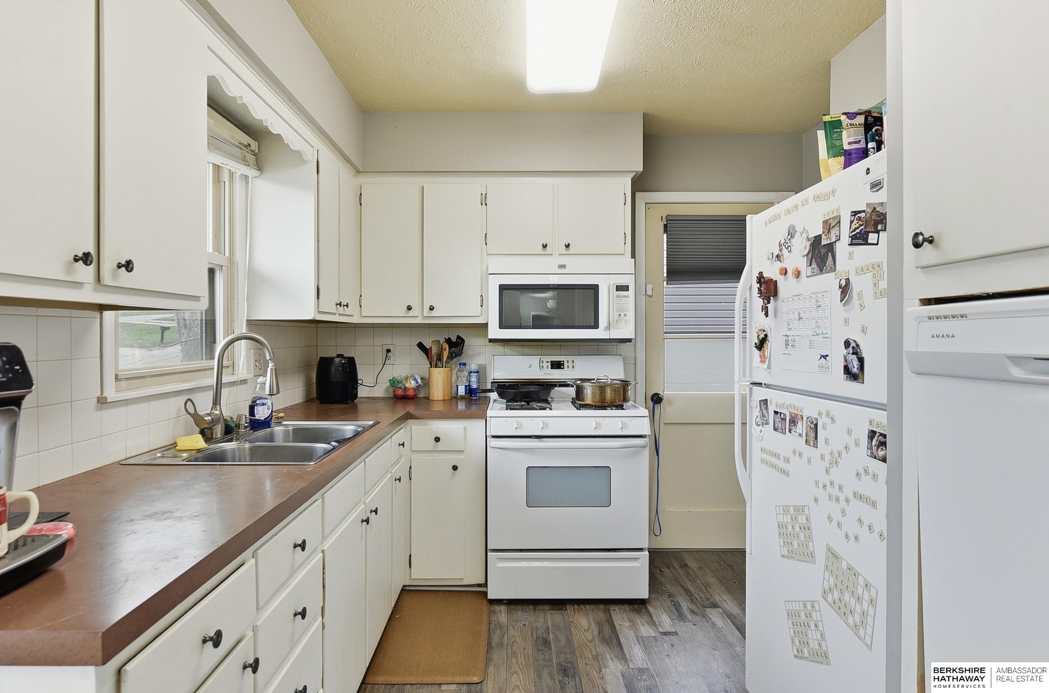 406 Robinson Avenue, Bellevue, NE, 68005