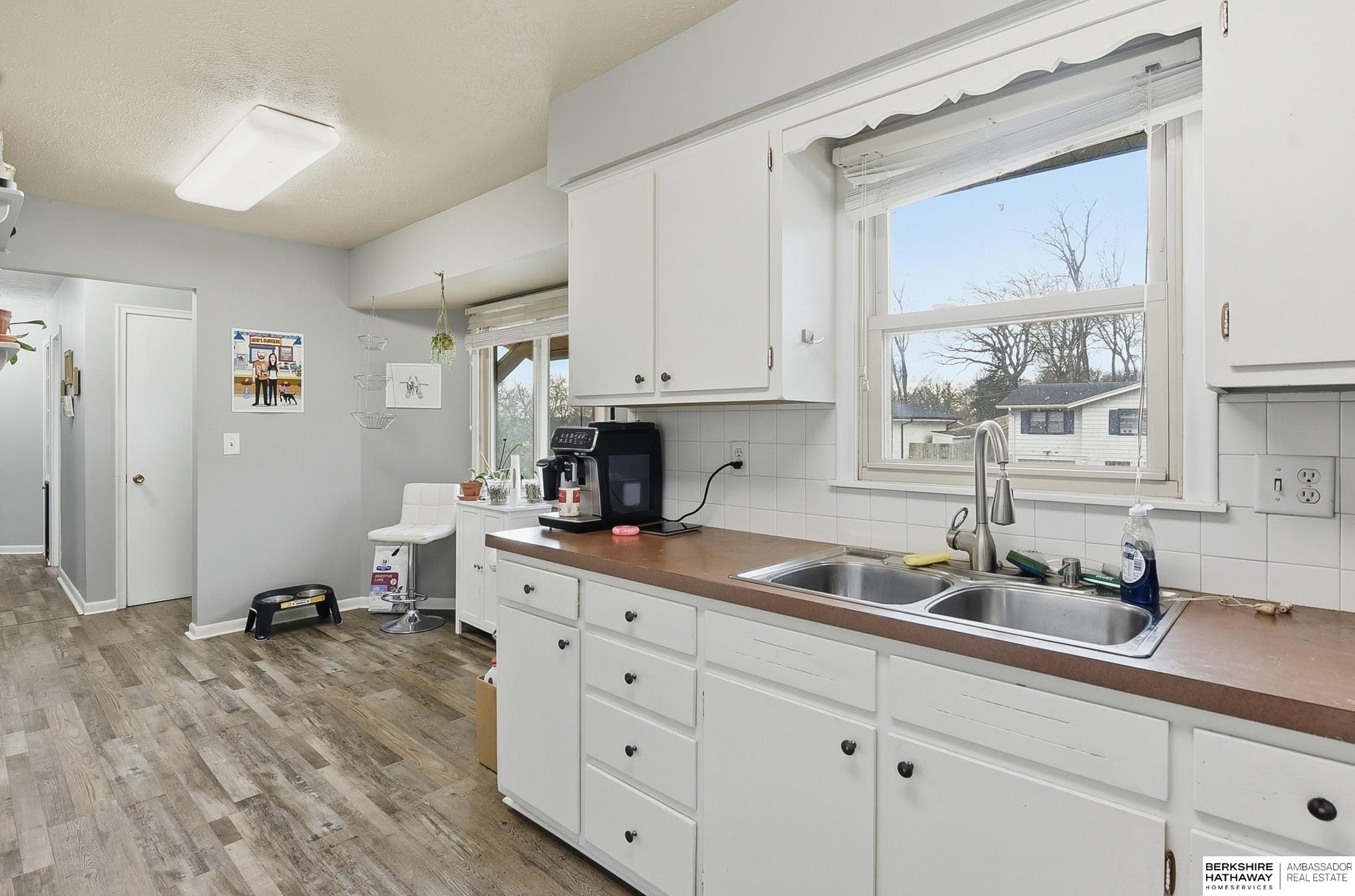 406 Robinson Avenue, Bellevue, NE, 68005