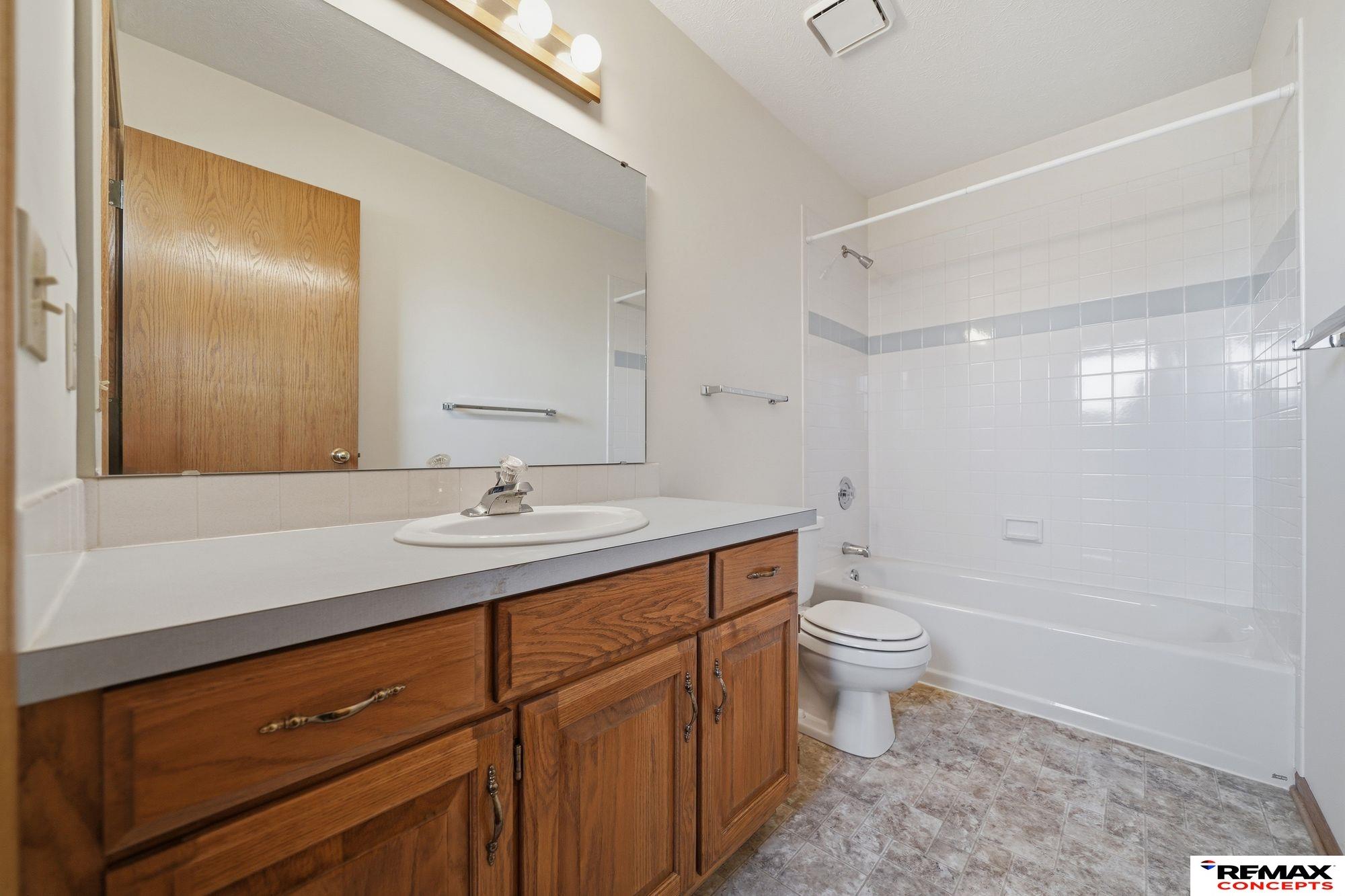 7644 Baldwin Avenue, Lincoln, NE, 68507