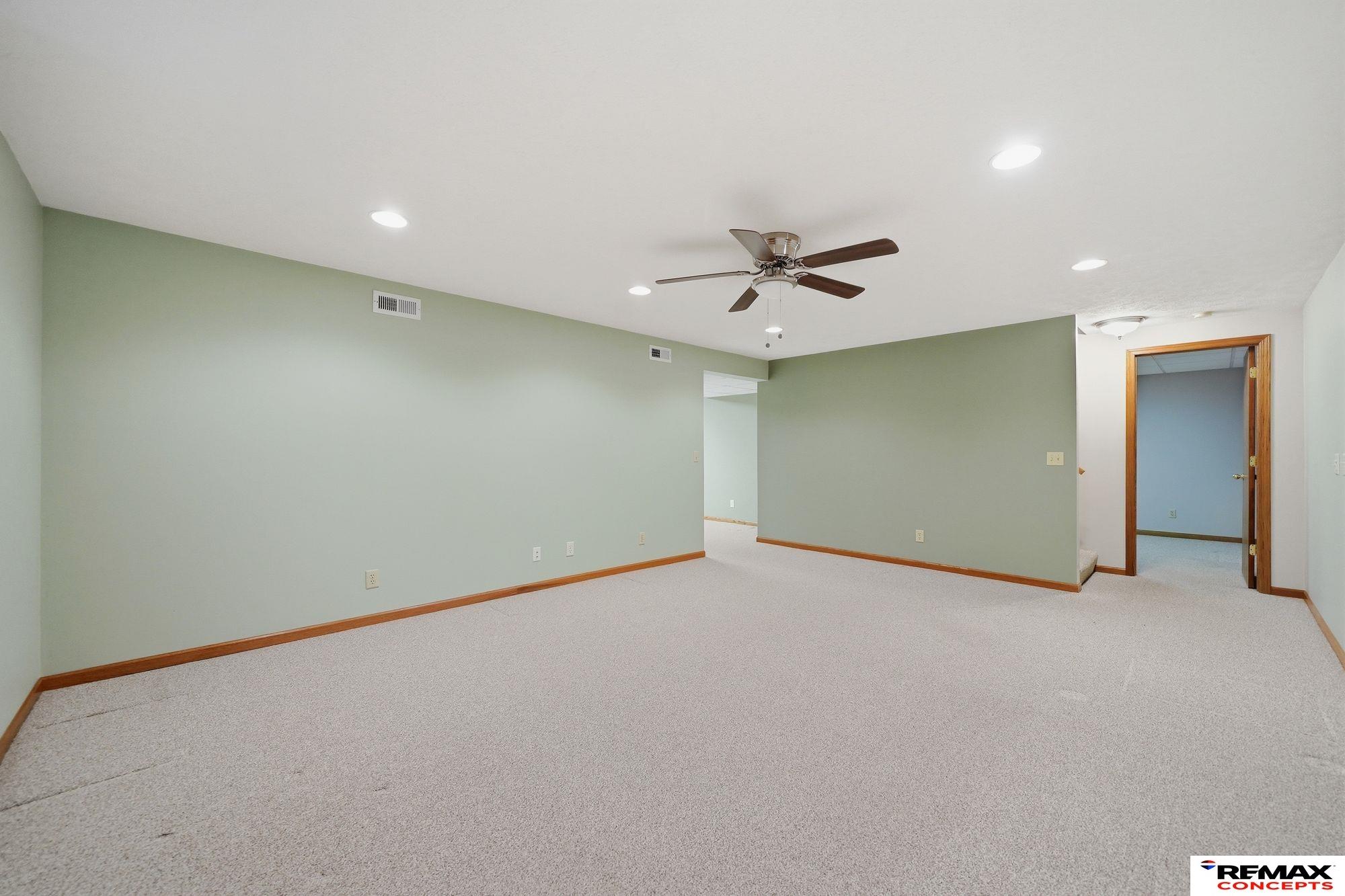 7644 Baldwin Avenue, Lincoln, NE, 68507