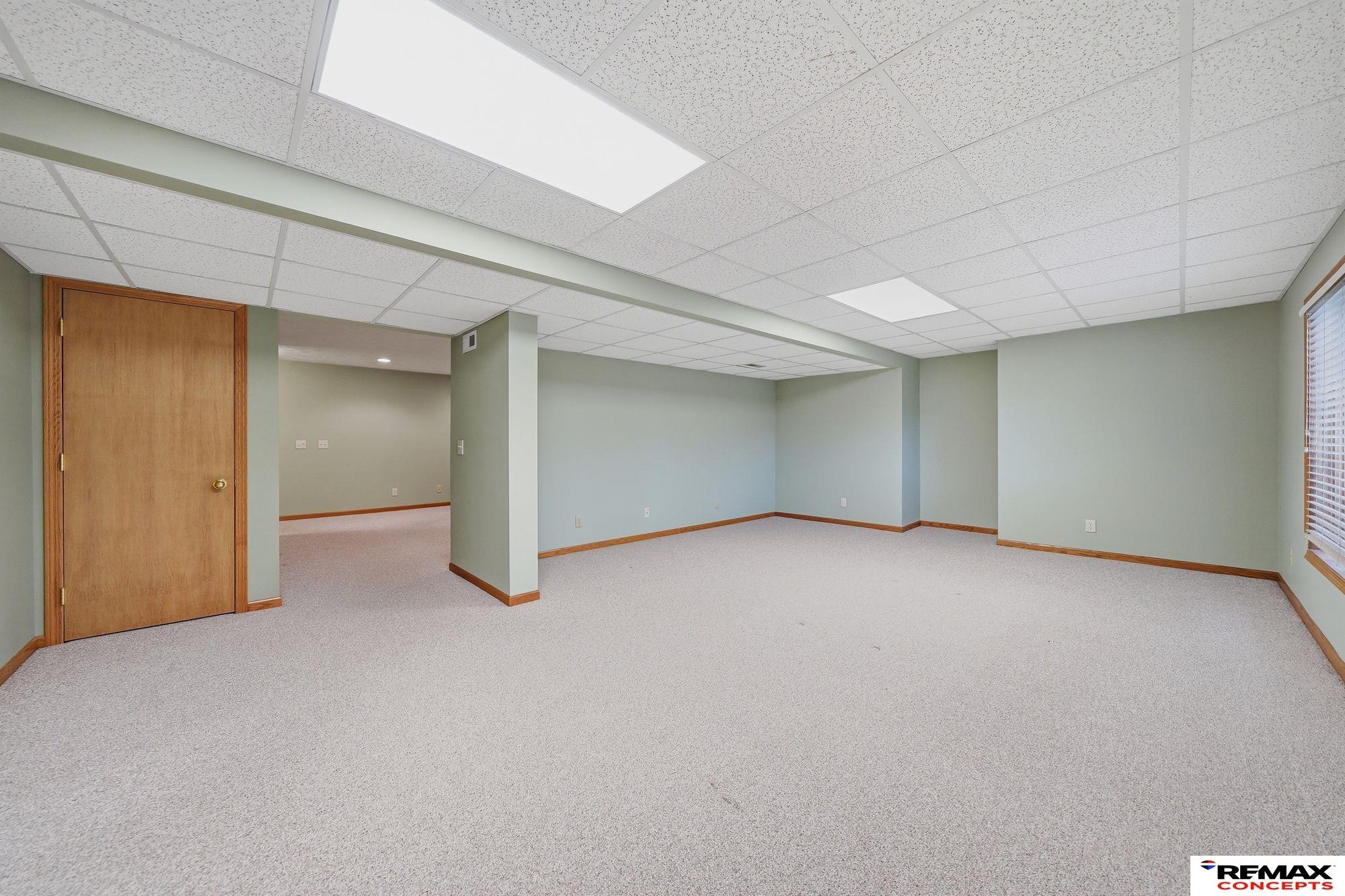 7644 Baldwin Avenue, Lincoln, NE, 68507