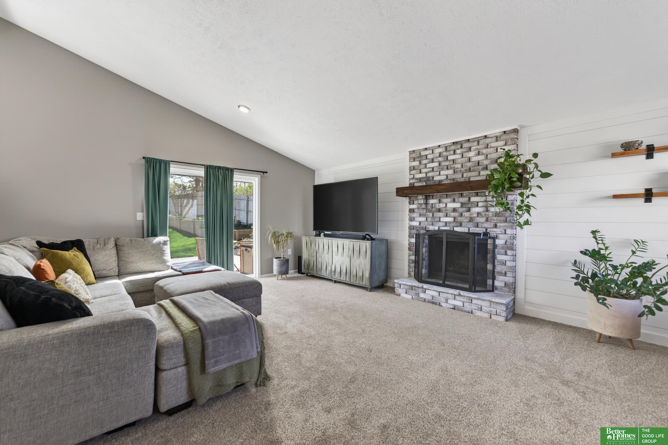 5940 137th Circle, Omaha, NE, 68137