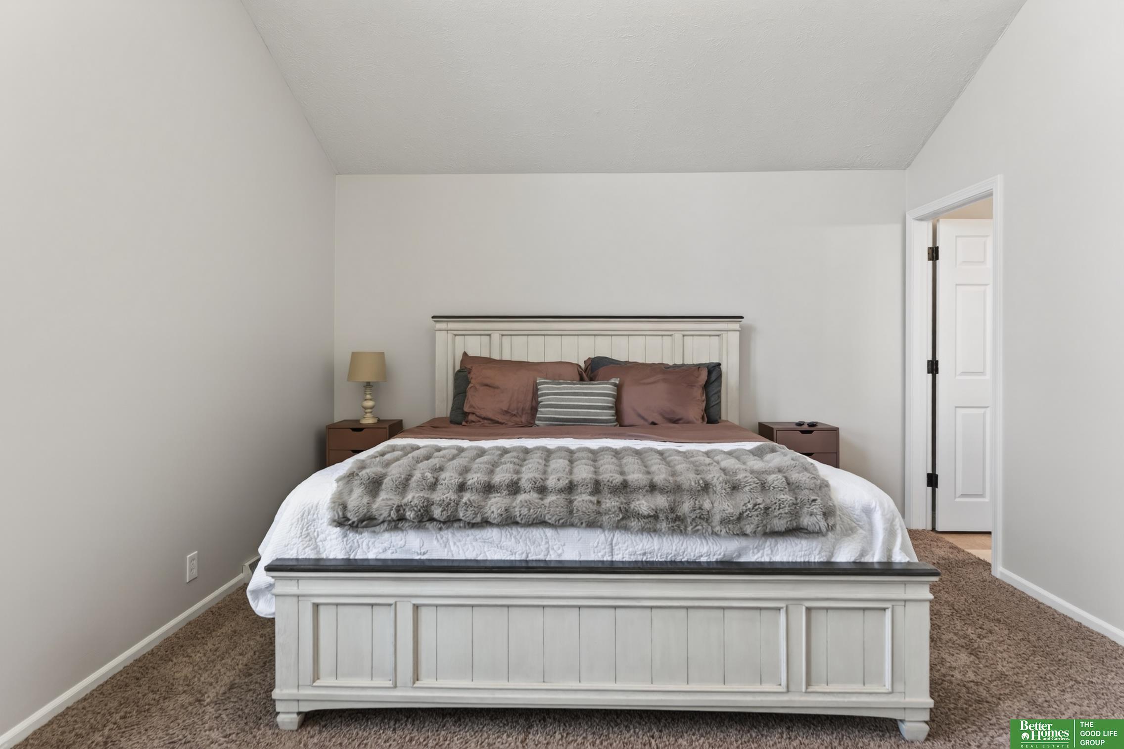 5940 137th Circle, Omaha, NE, 68137