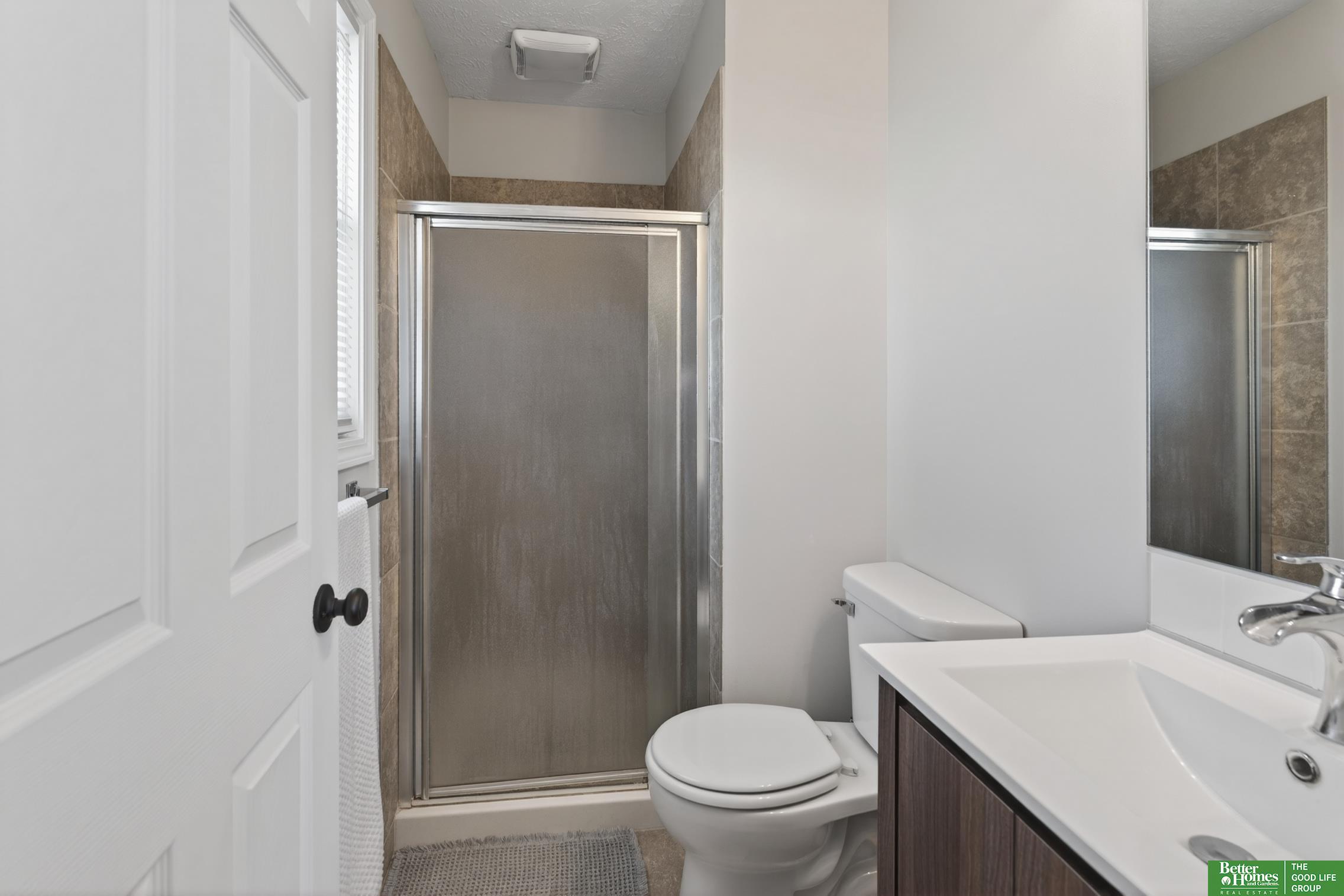 5940 137th Circle, Omaha, NE, 68137