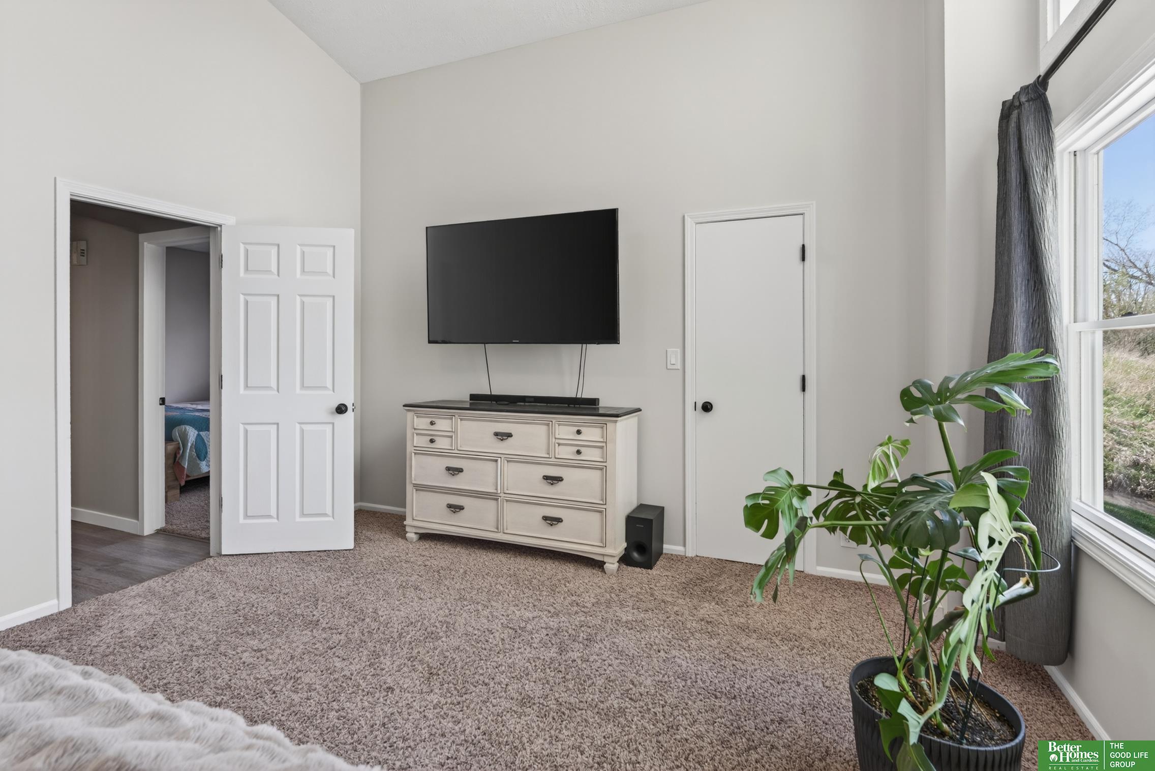 5940 137th Circle, Omaha, NE, 68137